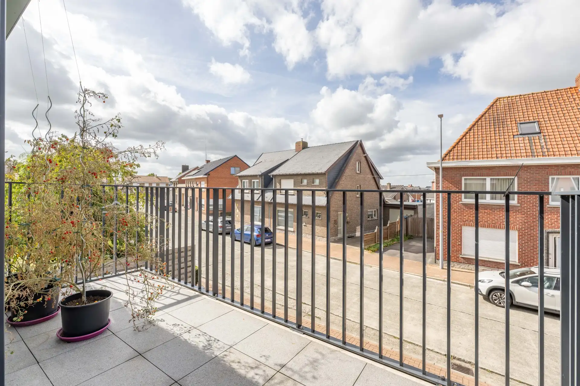 Instapklaar 1-slaapkamerappartement met terras TE KOOP in het centrum van Wielsbeke! foto 11