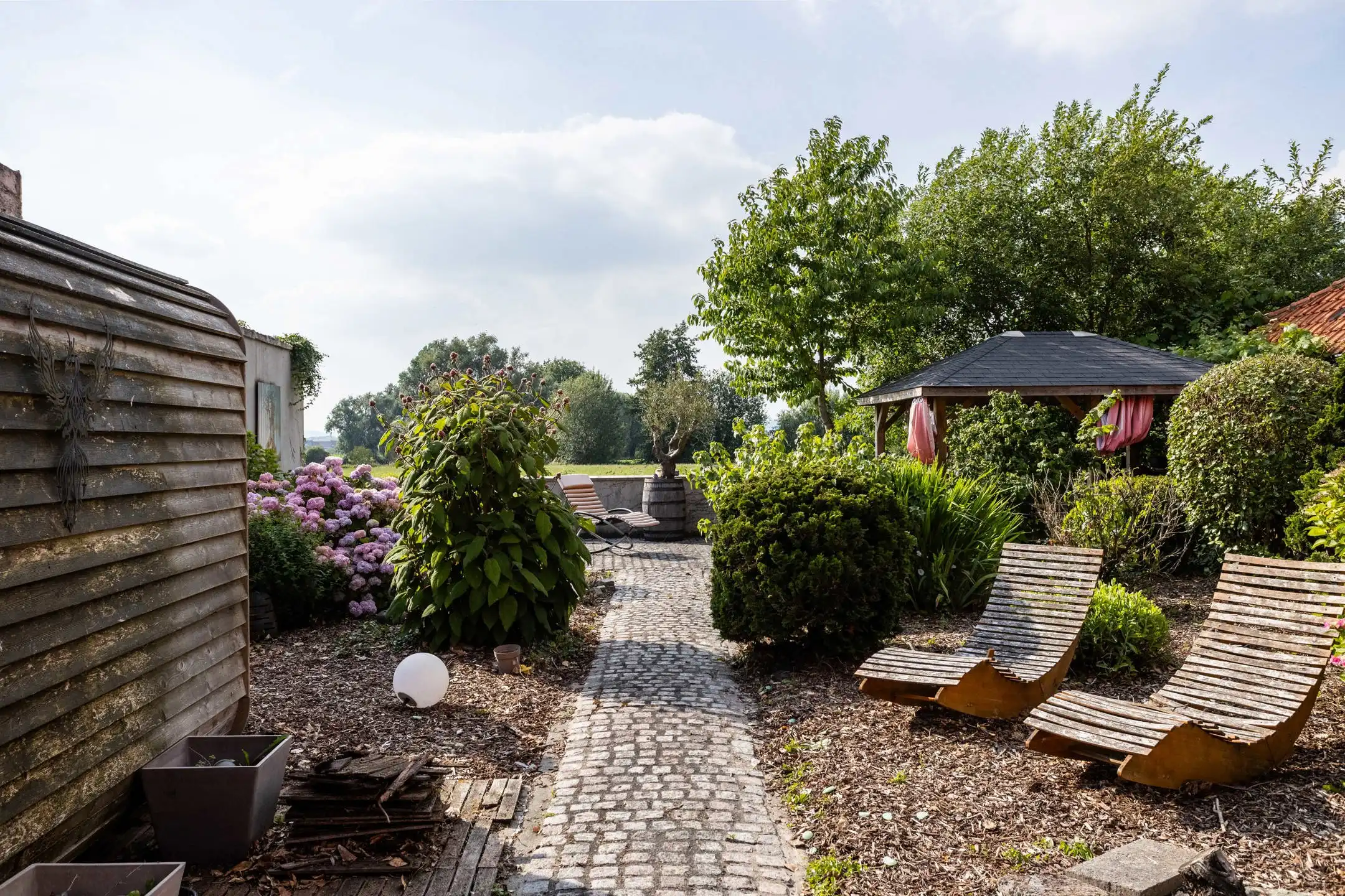 Unieke woning in het groene Pays des Collines / kangoeroewoning foto 27