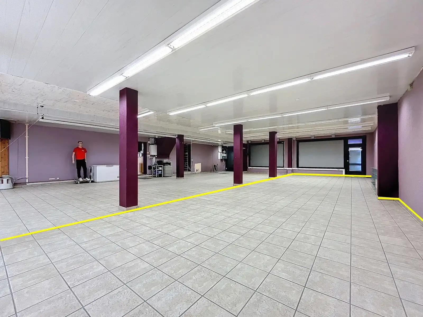 Gelijkvloers handelsruimte in centrum van Kontich-Kazerne foto 2