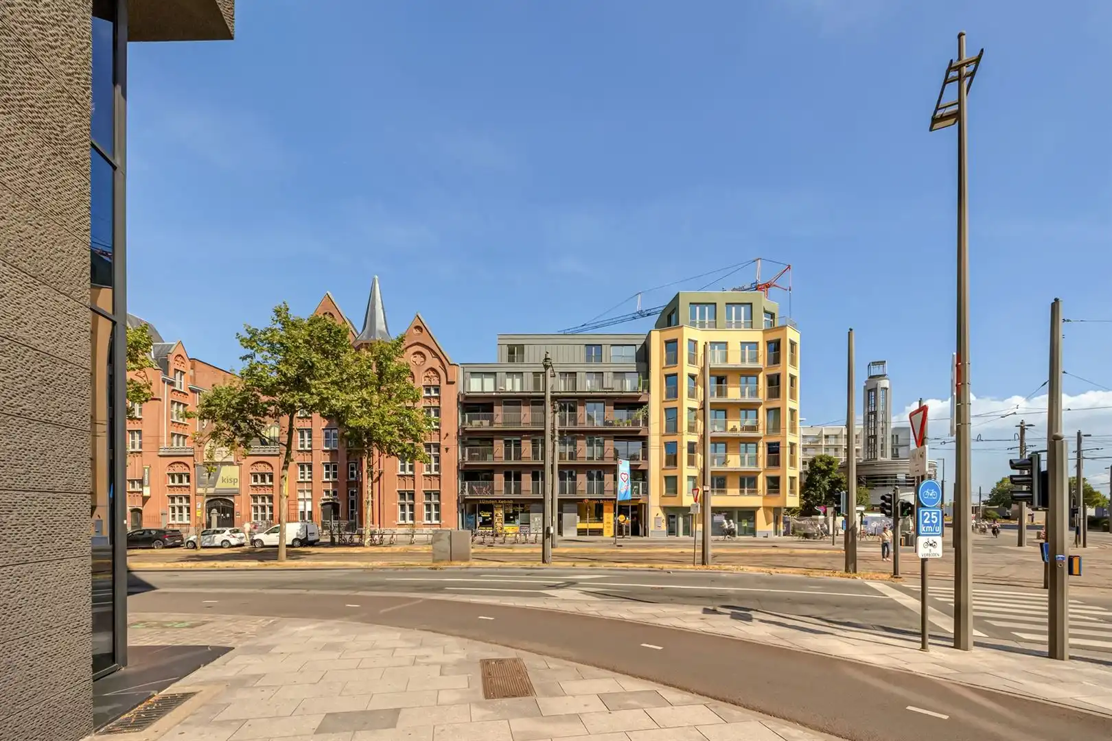 Stijlvol wonen met front row view op Antwerpen foto 17