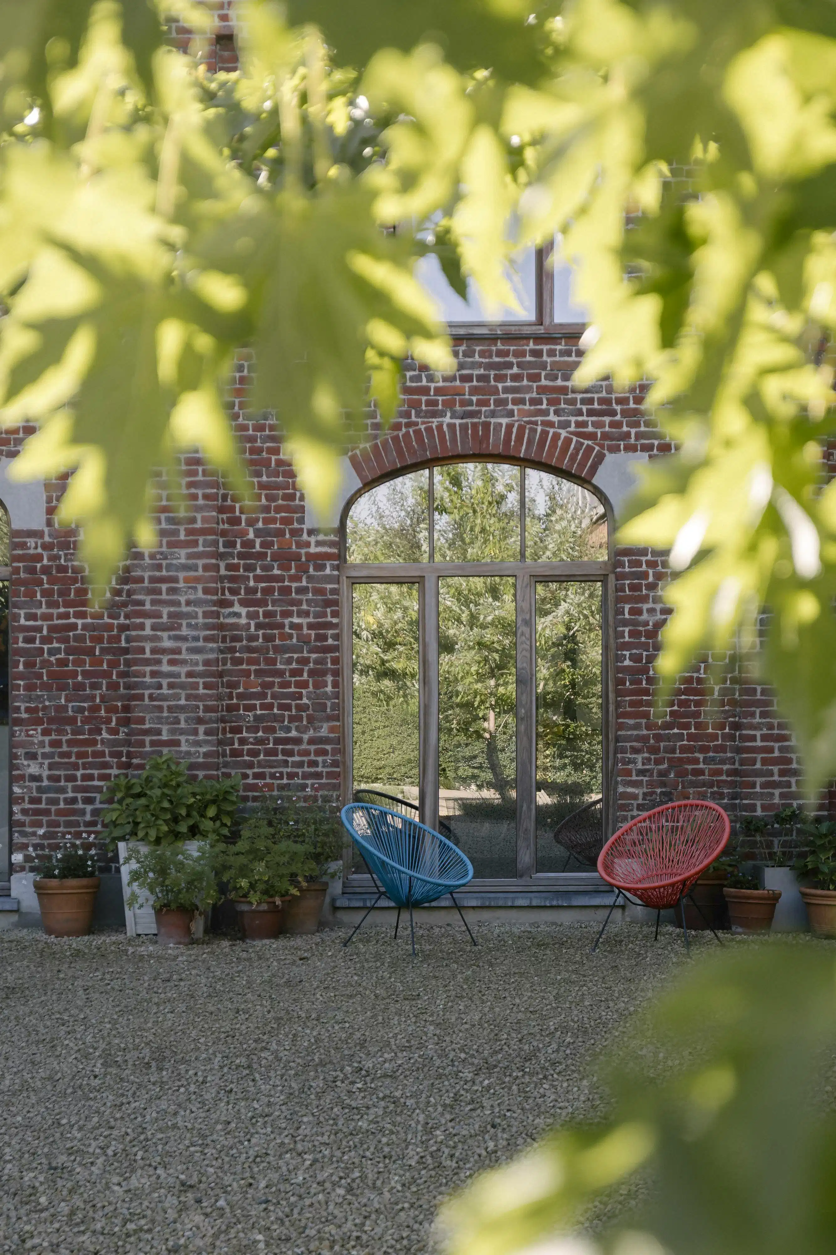 Gerenoveerde woning met authentieke elementen en magazijn foto 22