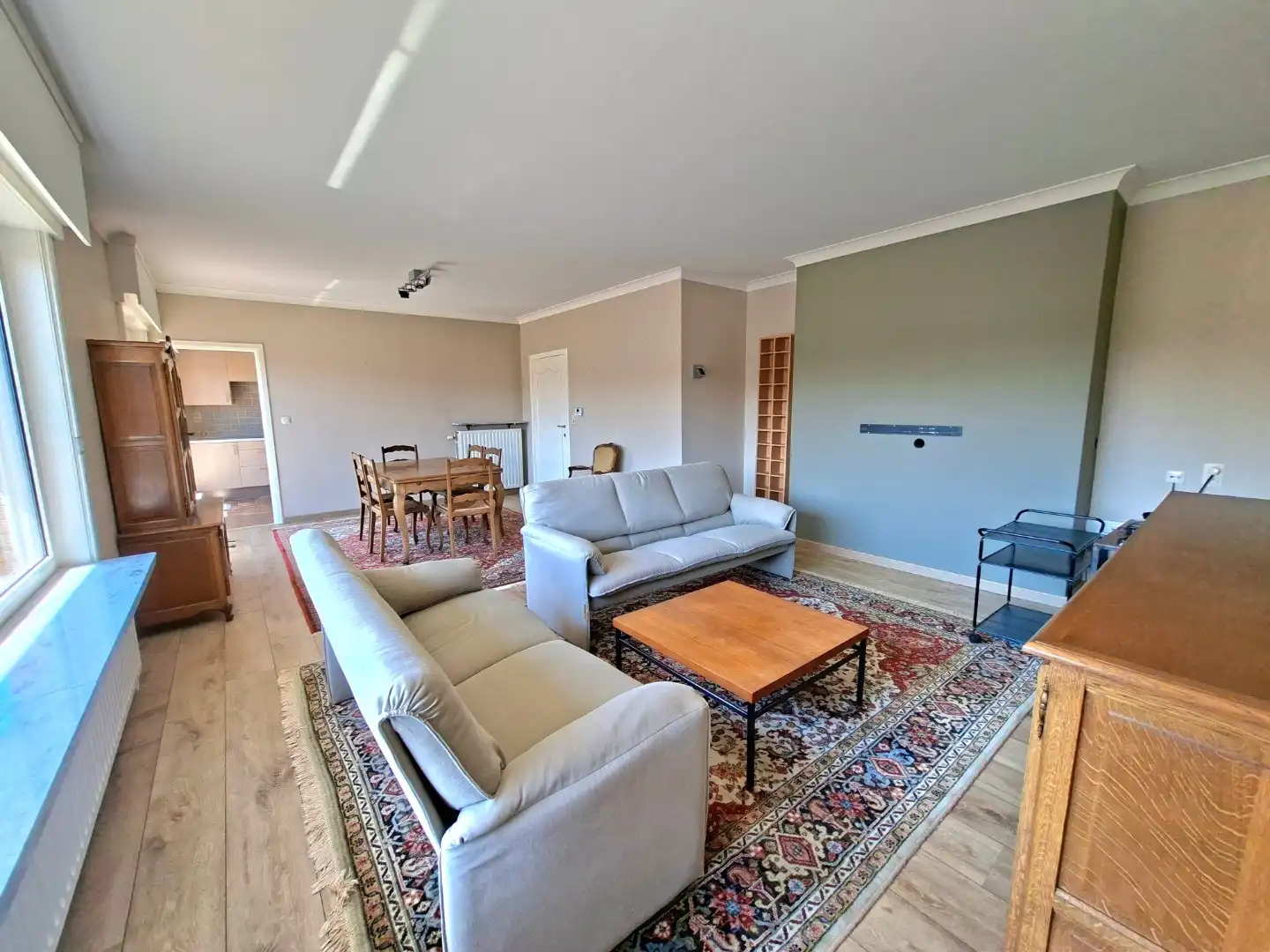 Ruim appartement met groot zonneterras foto 3