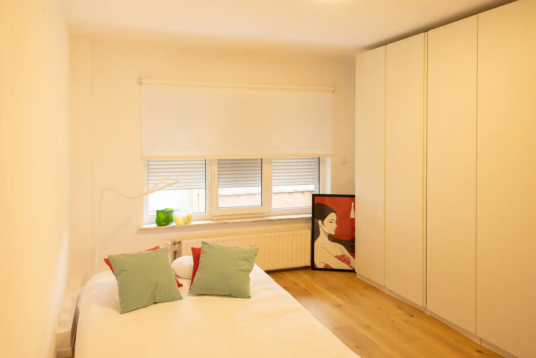 Lichtrijk en modern appartement met 2 terrassen en airco foto 9