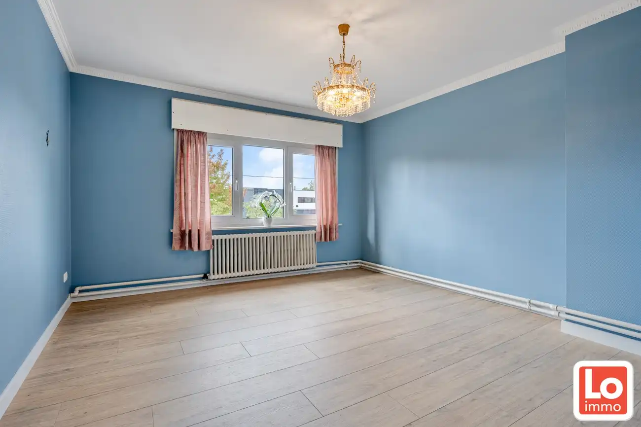 Woning met magazijn/garage (+/-100m²) op een topligging dicht bij centrum foto 11