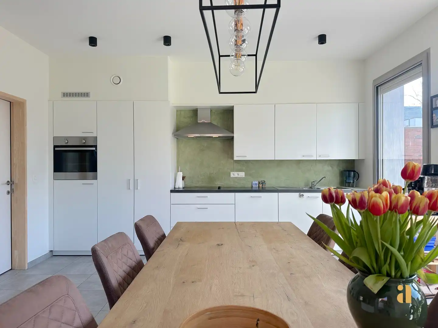 Energiezuinige en lichtrijke gezinswoning met zonnige tuin foto 9
