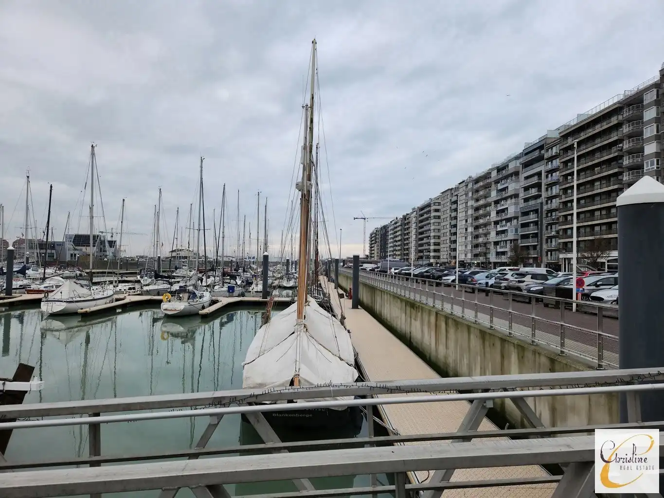 Karaktervol investeringspand op topligging in Blankenberge  foto 10