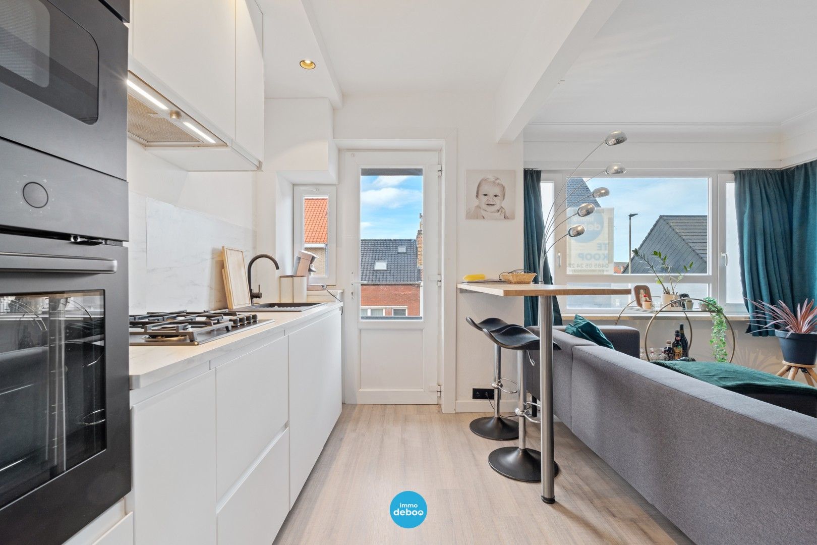 Gerenoveerd appartement met 2 terrassen foto 3