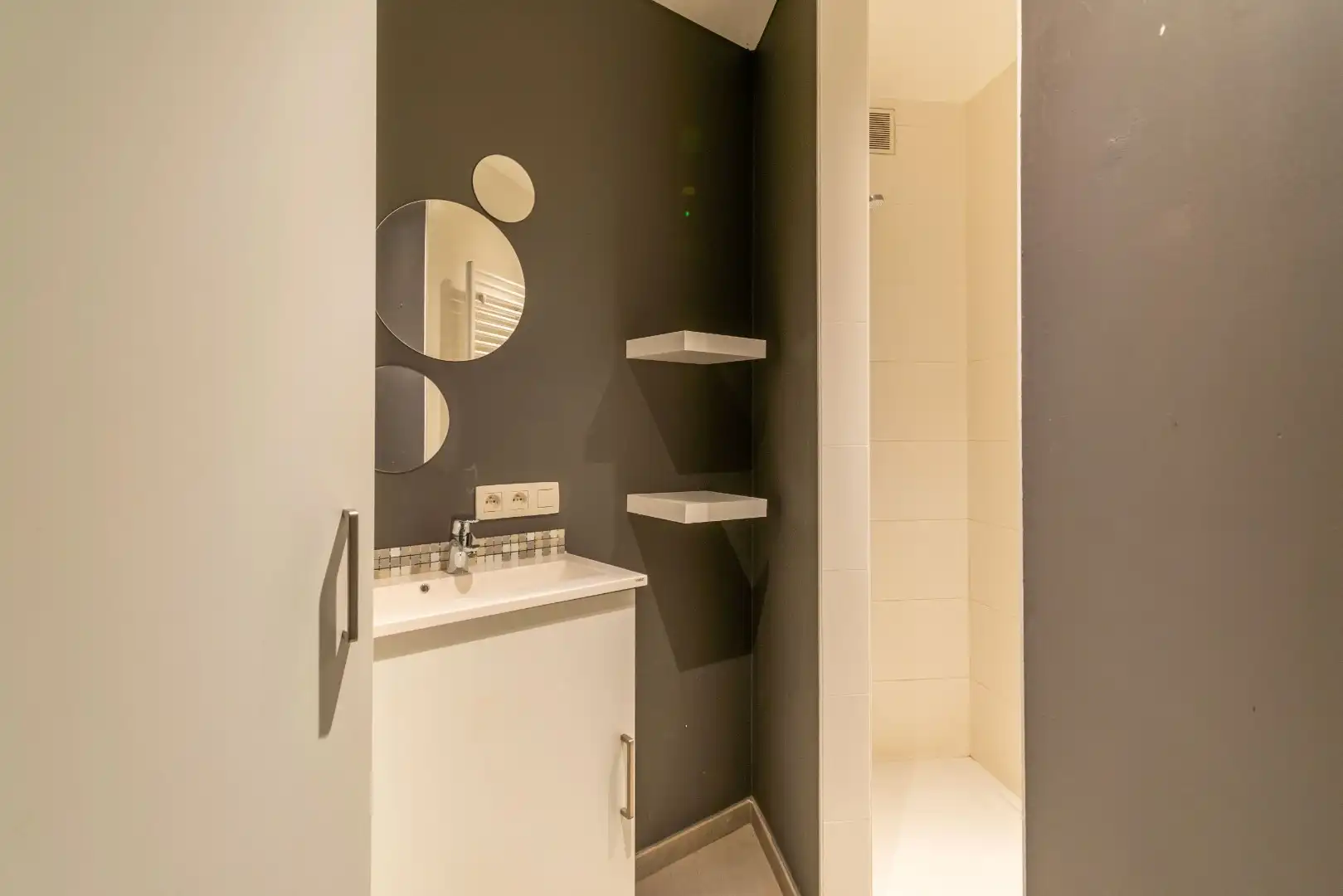 Een recent (2020), instapklaar gelijkvloers appartement! foto 10