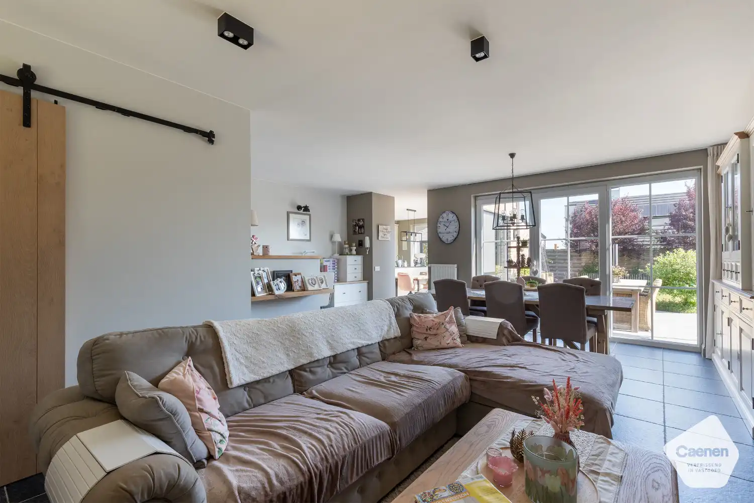 Energiezuinige prachtige woning op landelijke ligging met 3 slaapkamers en prachtige tuin! foto 7