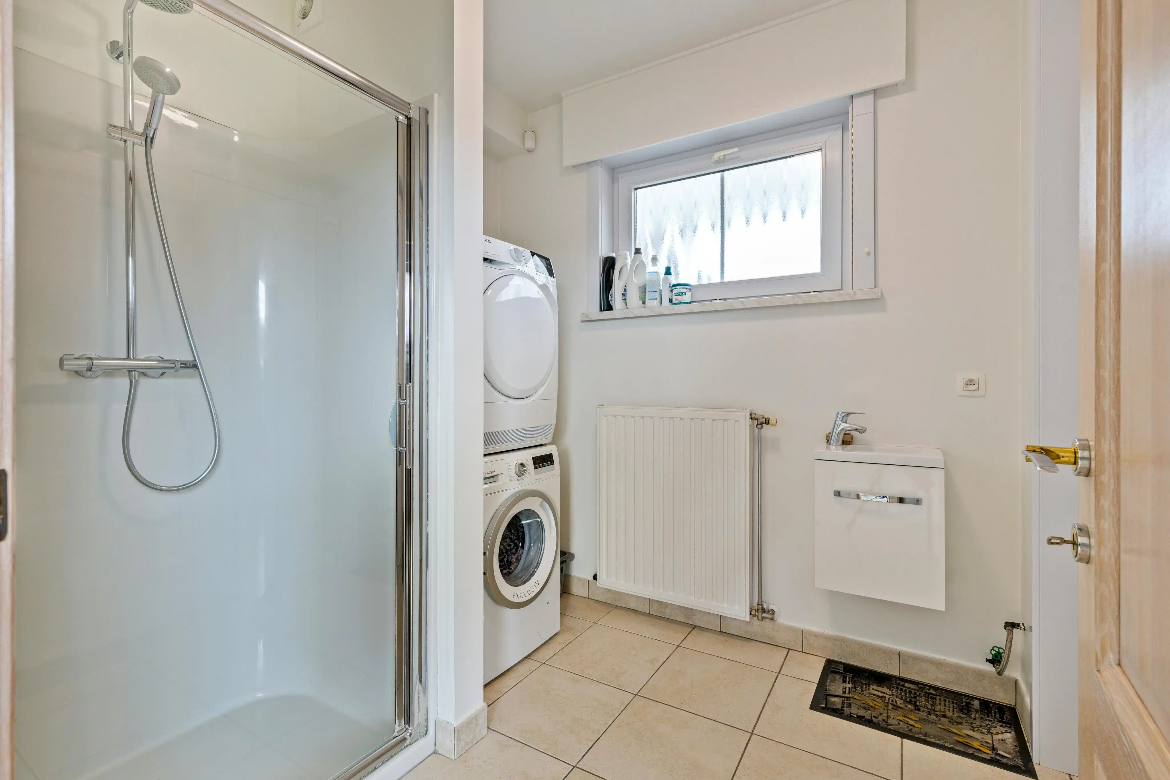 Instapklare gezinswoning in rustige wijk te Roeselare foto 17