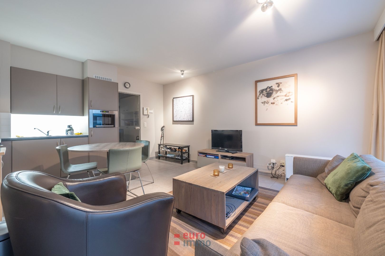 Subliem gelegen appartementje met zijdelings zeezicht! foto 2