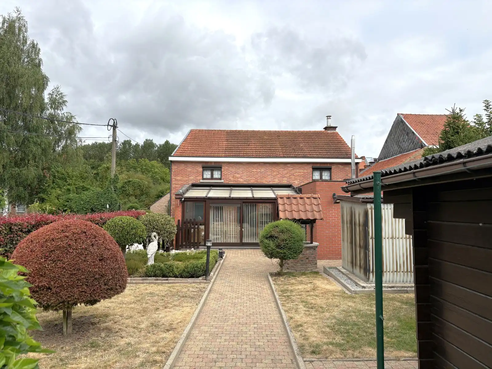 Charmante te renoveren woning foto 17
