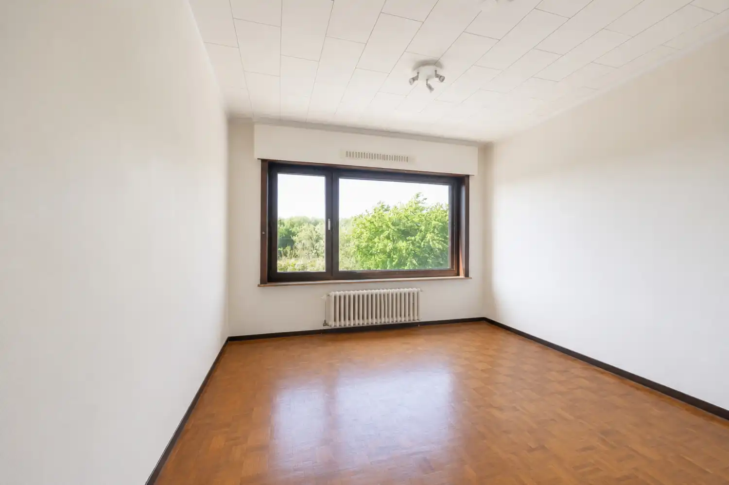 Ruim 3-slaapkamer appartement met zicht op de duinen incl. garage en staanplaats foto 13