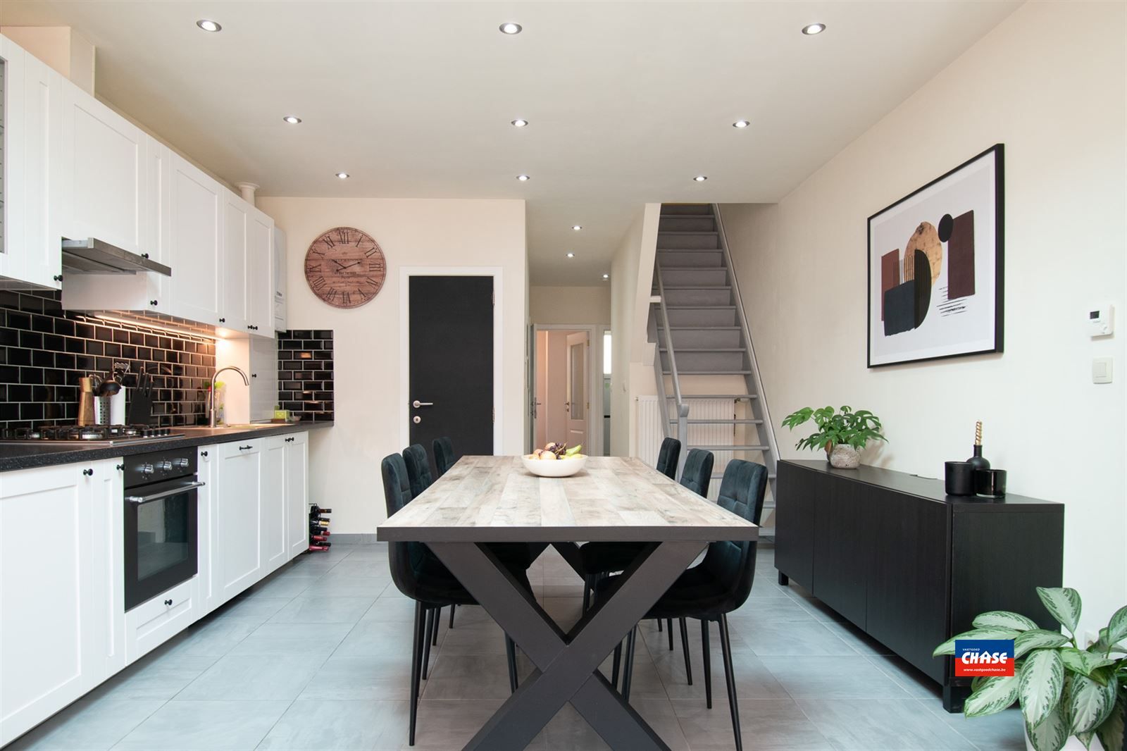 Volledig instapklare woning met 3 slaapkamers en tuin foto 3