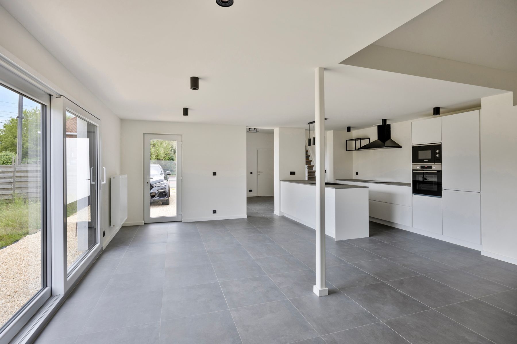 Instapklare HOB op ruim perceel van 9a 90ca. foto 2