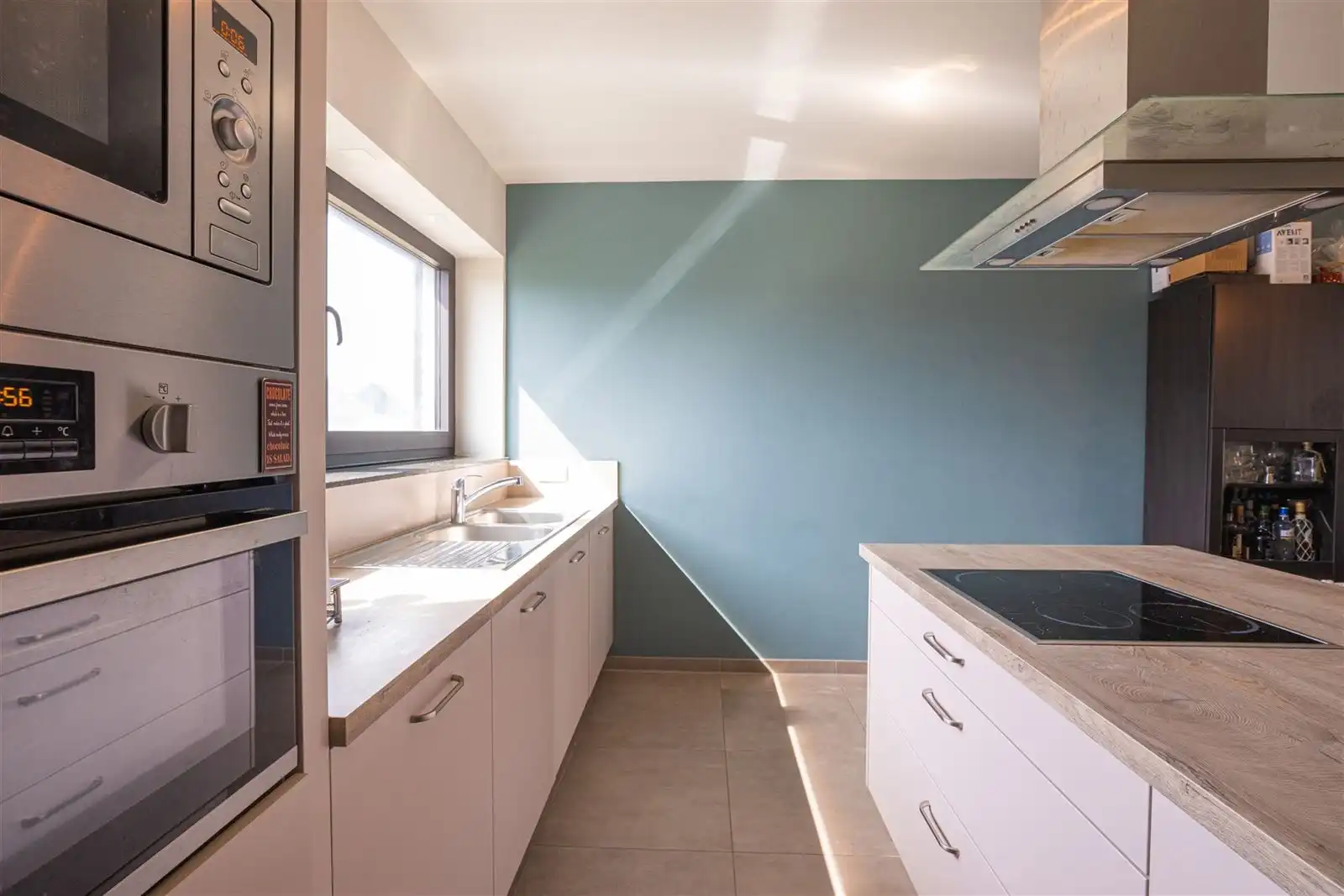Recent appartement, rustig gelegen, doch op 200m van centrum foto 10