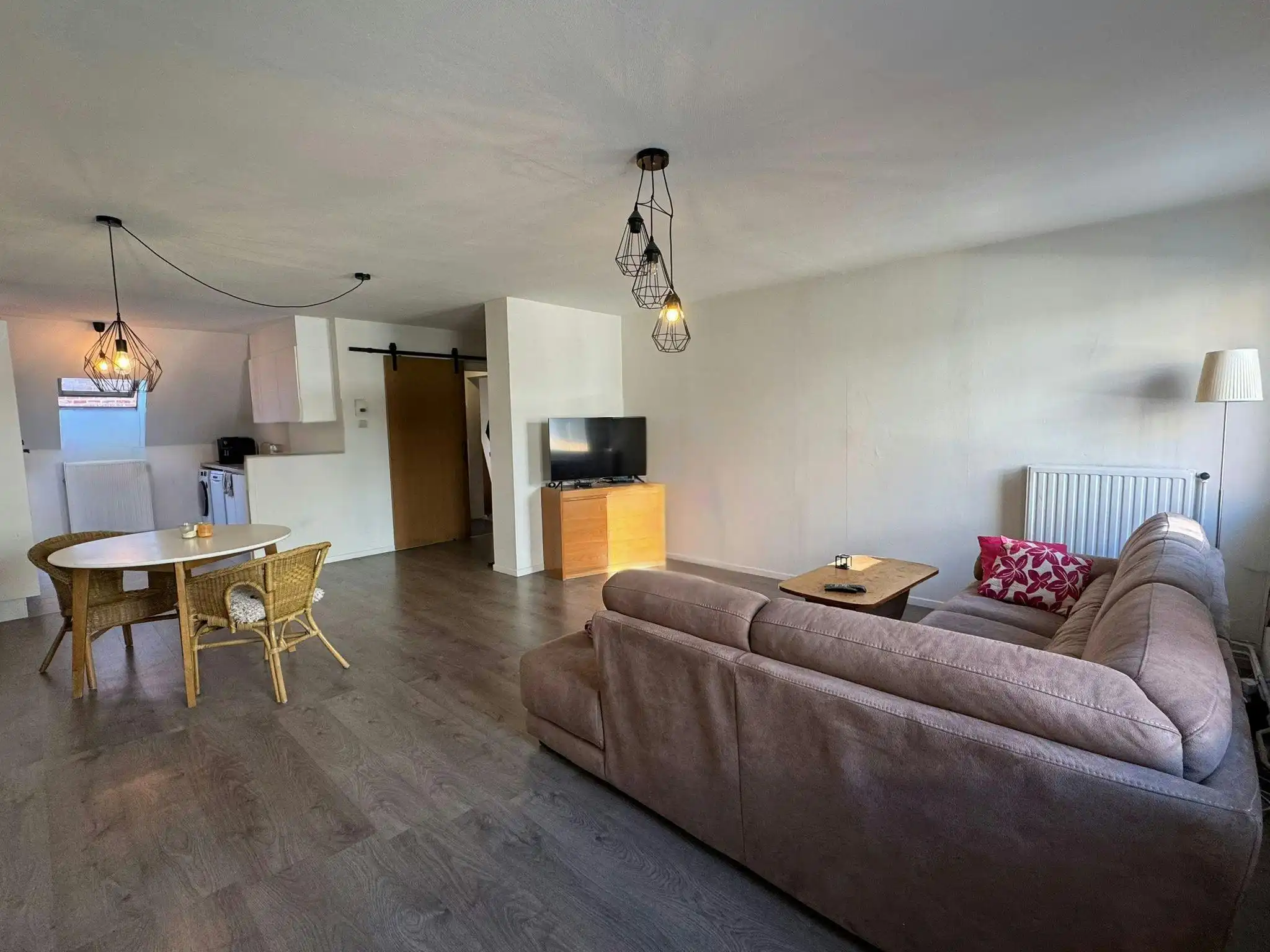 Appartement in het centrum van Bree met autostaanplaats foto 6