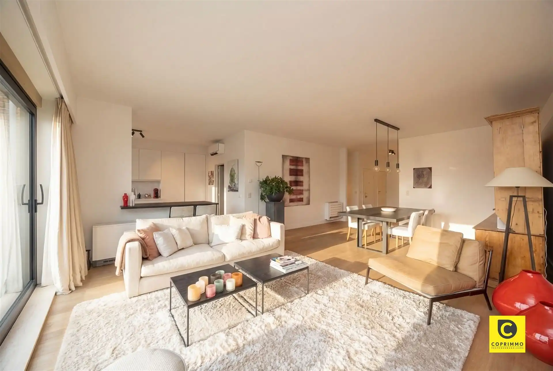 Instapklaar 2 slaapkamer app foto {{pictureIndex}}