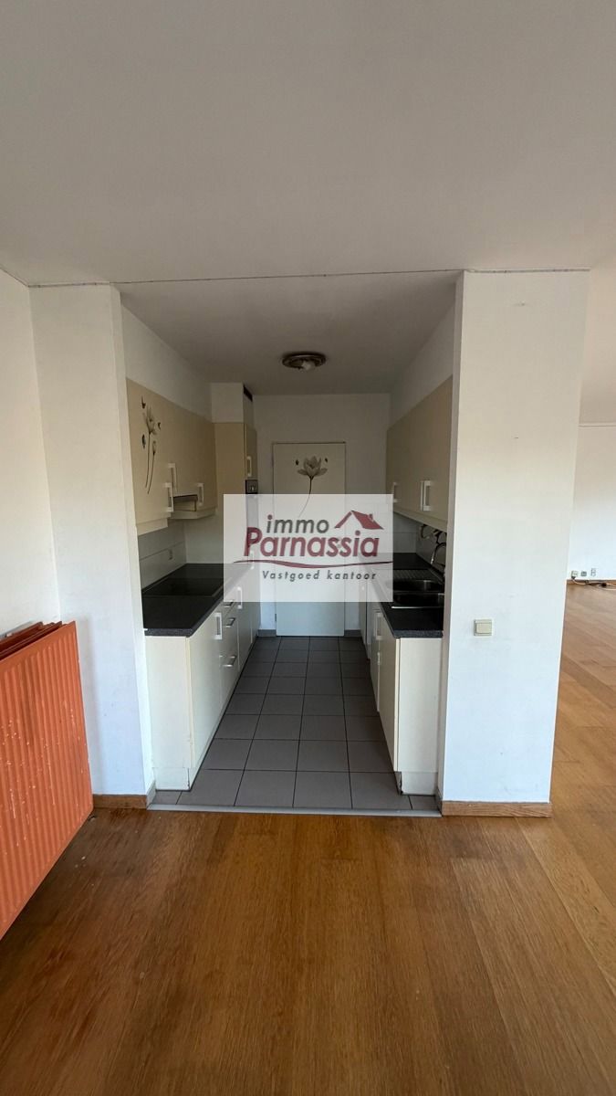 Zeer aangenaam en centraal gelegen 3 slaapkamer appartement  foto 7