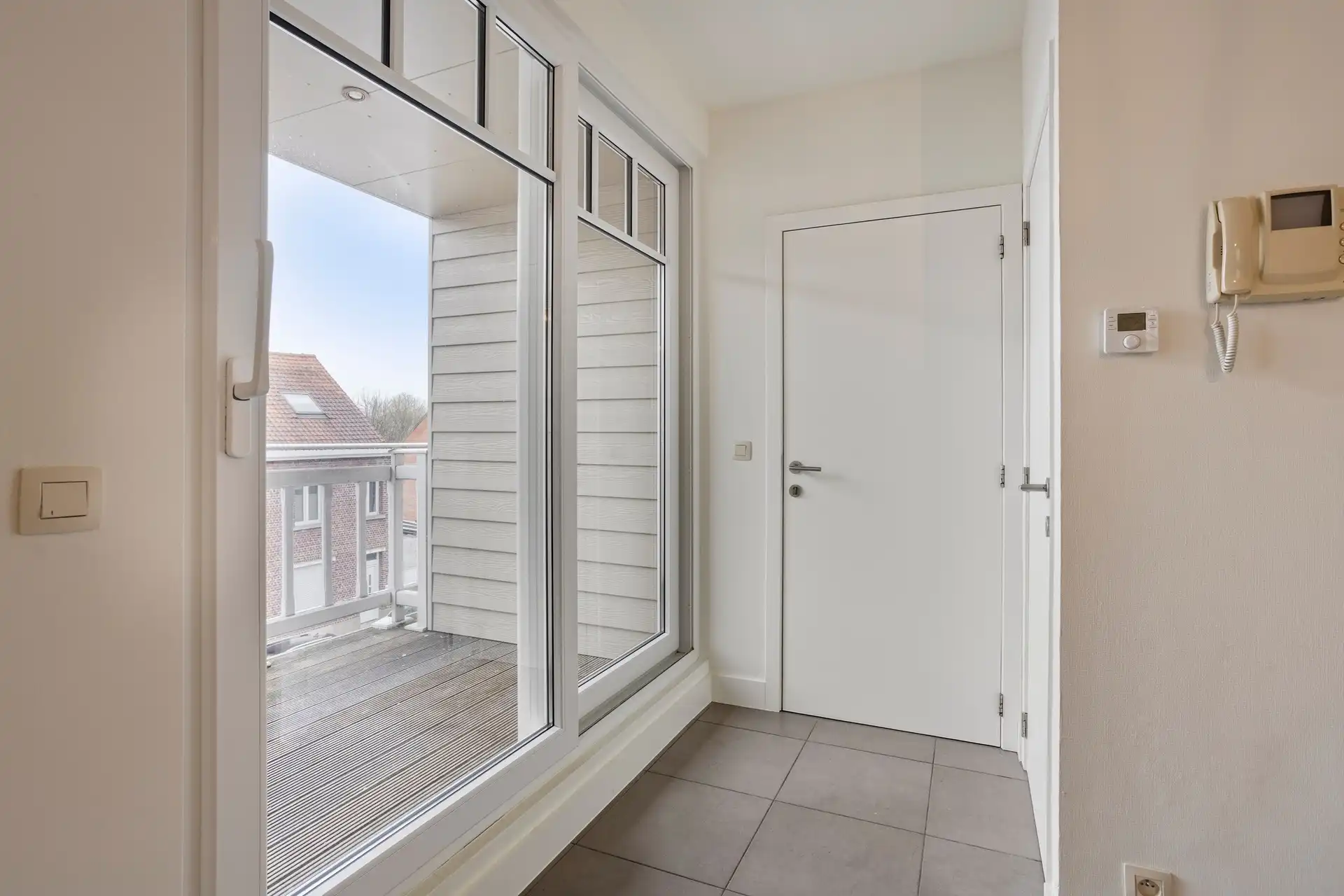 Instapklaar duplexappartement met 2 kamers foto 2