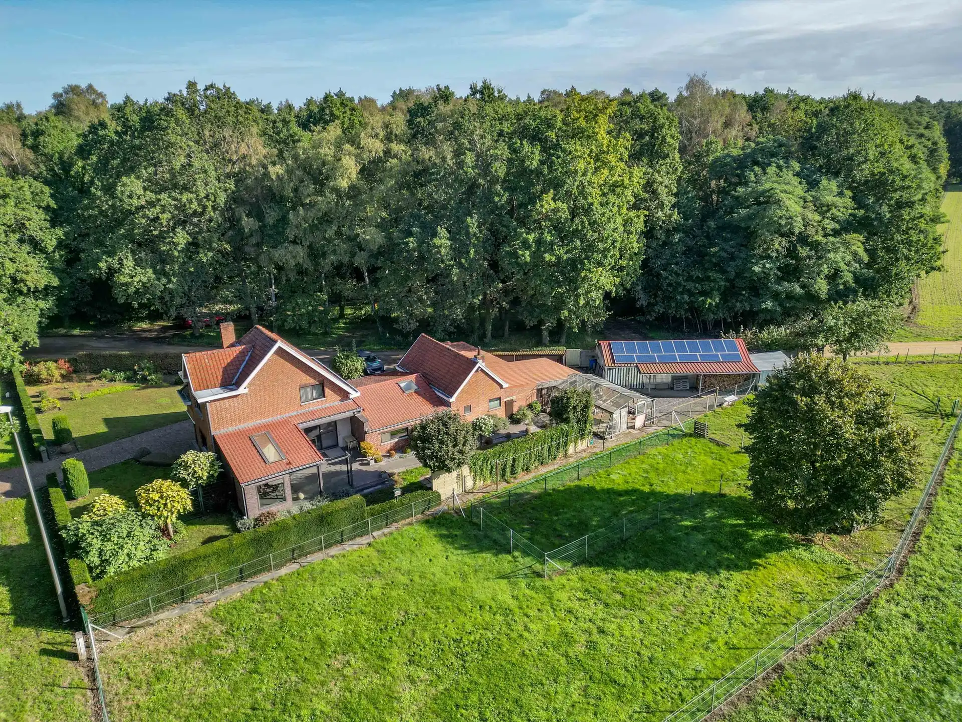 KARAKTERVOLLE WONING OP 41,73 ARE TE OPGLABBEEK foto 32