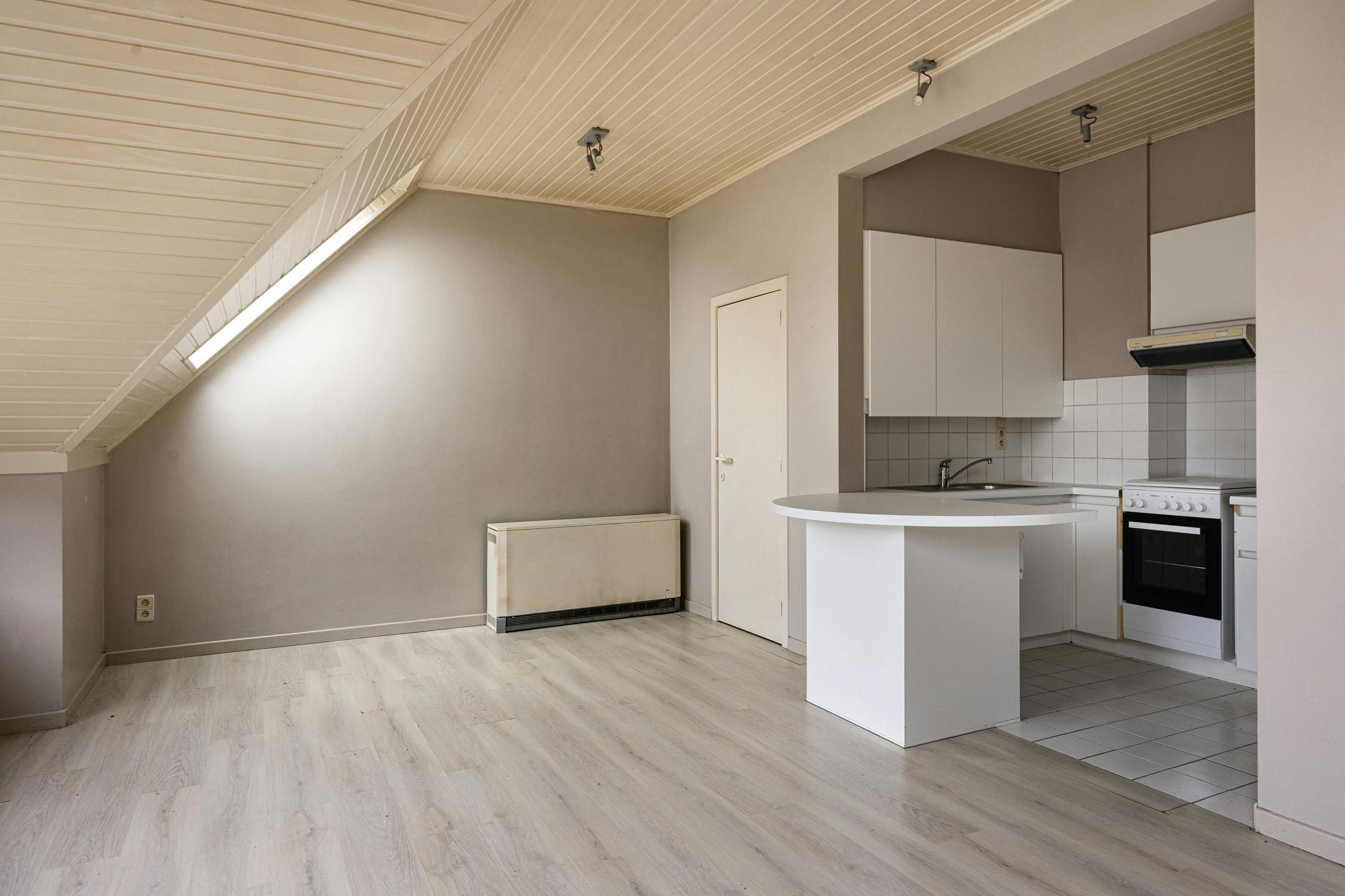 ()=>{if(producerUpdateValueVersion(node),producerAccessed(node),node.value===ERRORED)throw node.error;return node.value} Holstraat 44/31 - 8790 Waregem