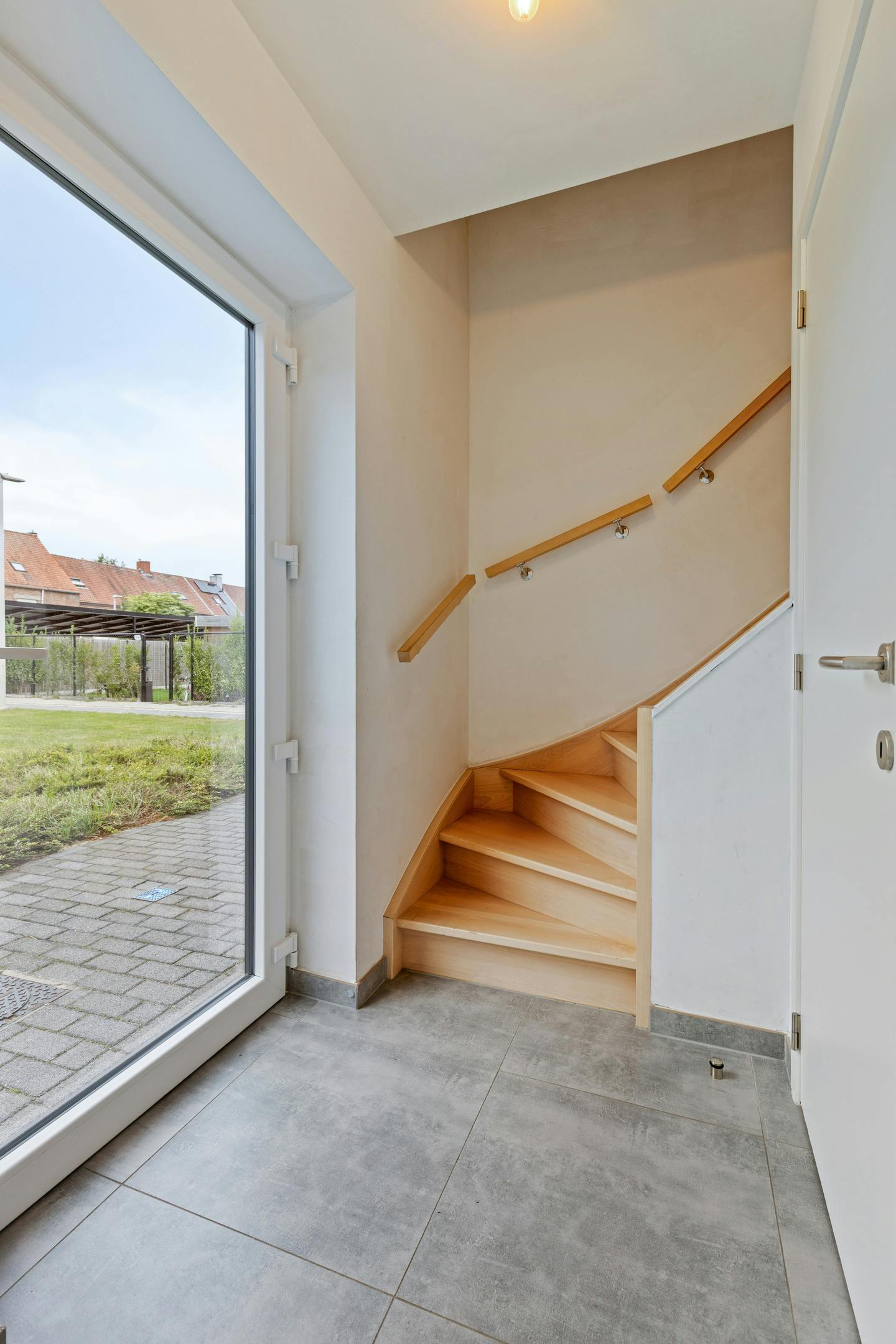 Instapklare woning met carport te koop in centrum Eeklo foto 8
