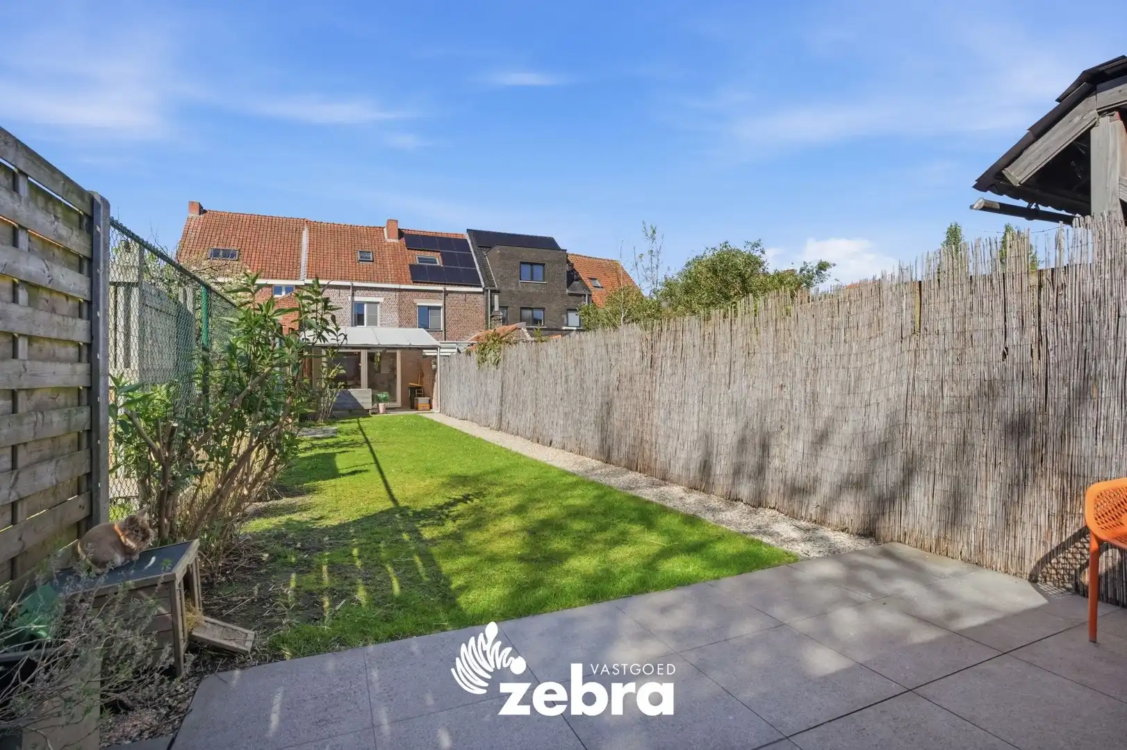 Instapklare, volledig gerenoveerde woning in Tielt met tuin, terras en uitweg! foto 25