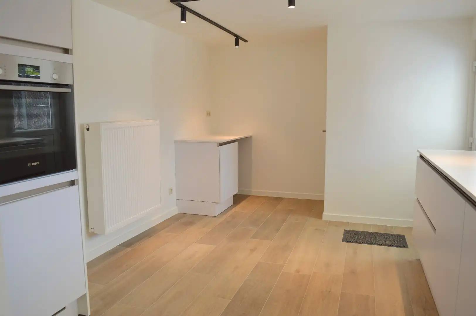 Vernieuwde woning in Heule met vlotte bereikbaarheid. foto 6