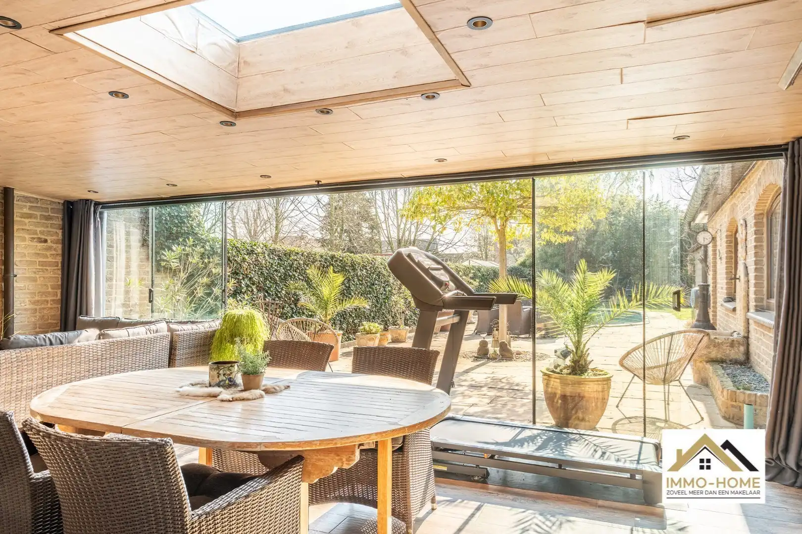 Ruime OB met veranda en zwembad op TOPligging  foto 6
