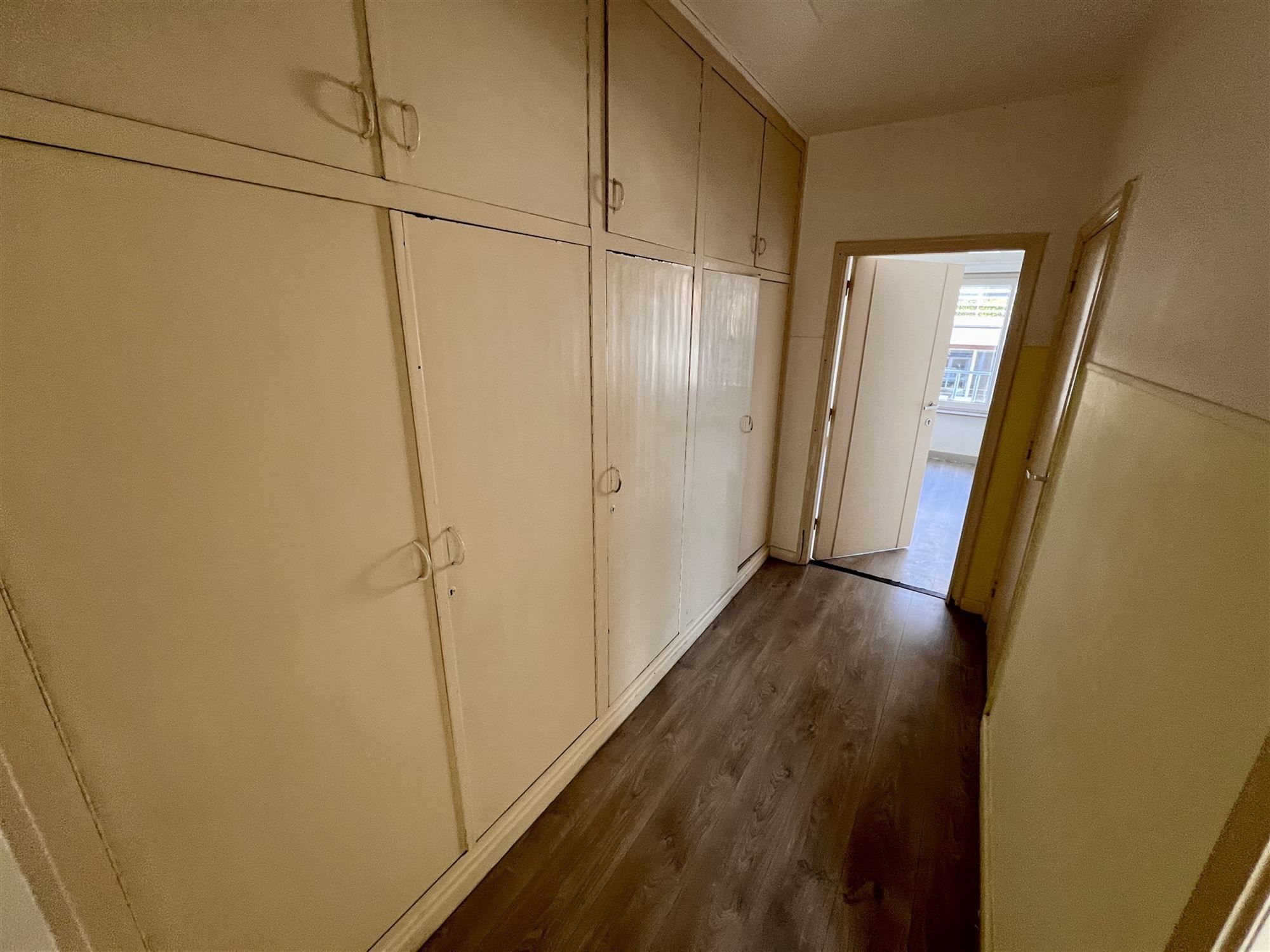 Halve losbouw handelswoning met 4 slaapkamers foto 25