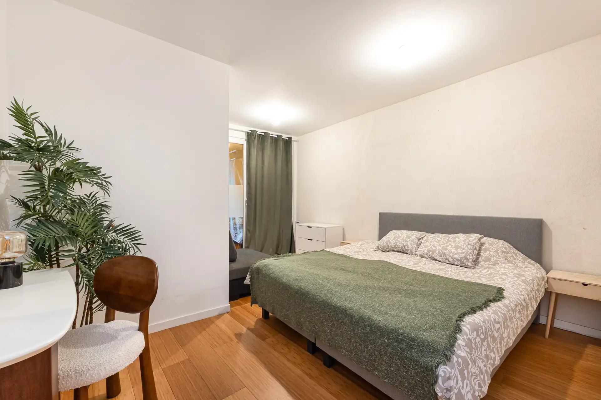 Appartement met 2 slaapkamers,2 terrassen en kelderruimte. foto 10