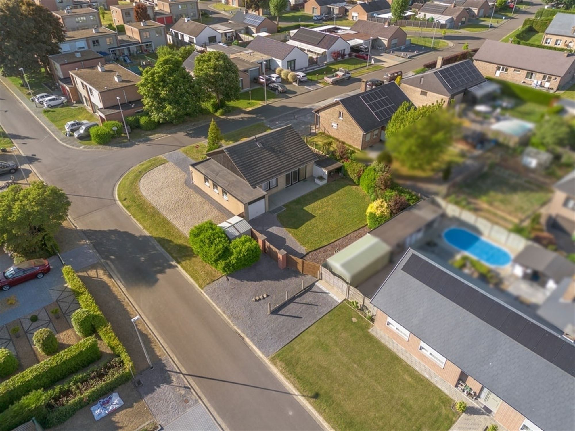 GELIJKVLOERSE OPEN BEBOUWING OP EEN KNAP PERCEEL IN SINT-TRUIDEN  foto 4