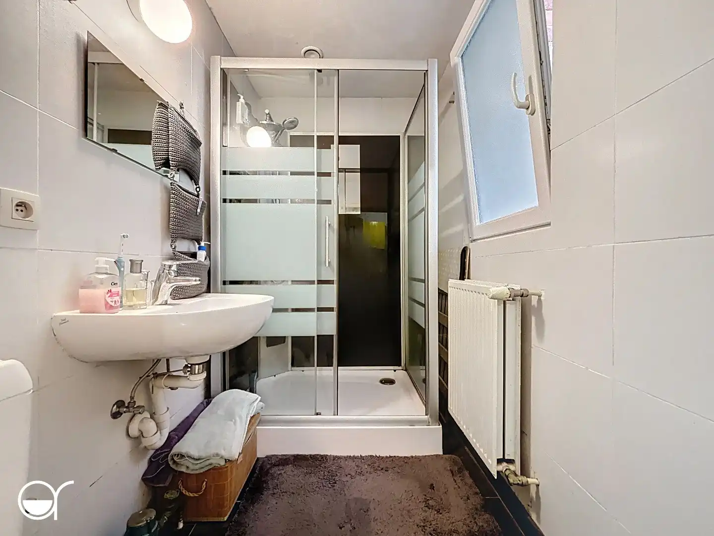 Gelijkvloers appartement met koer op gegeerde locatie foto 11