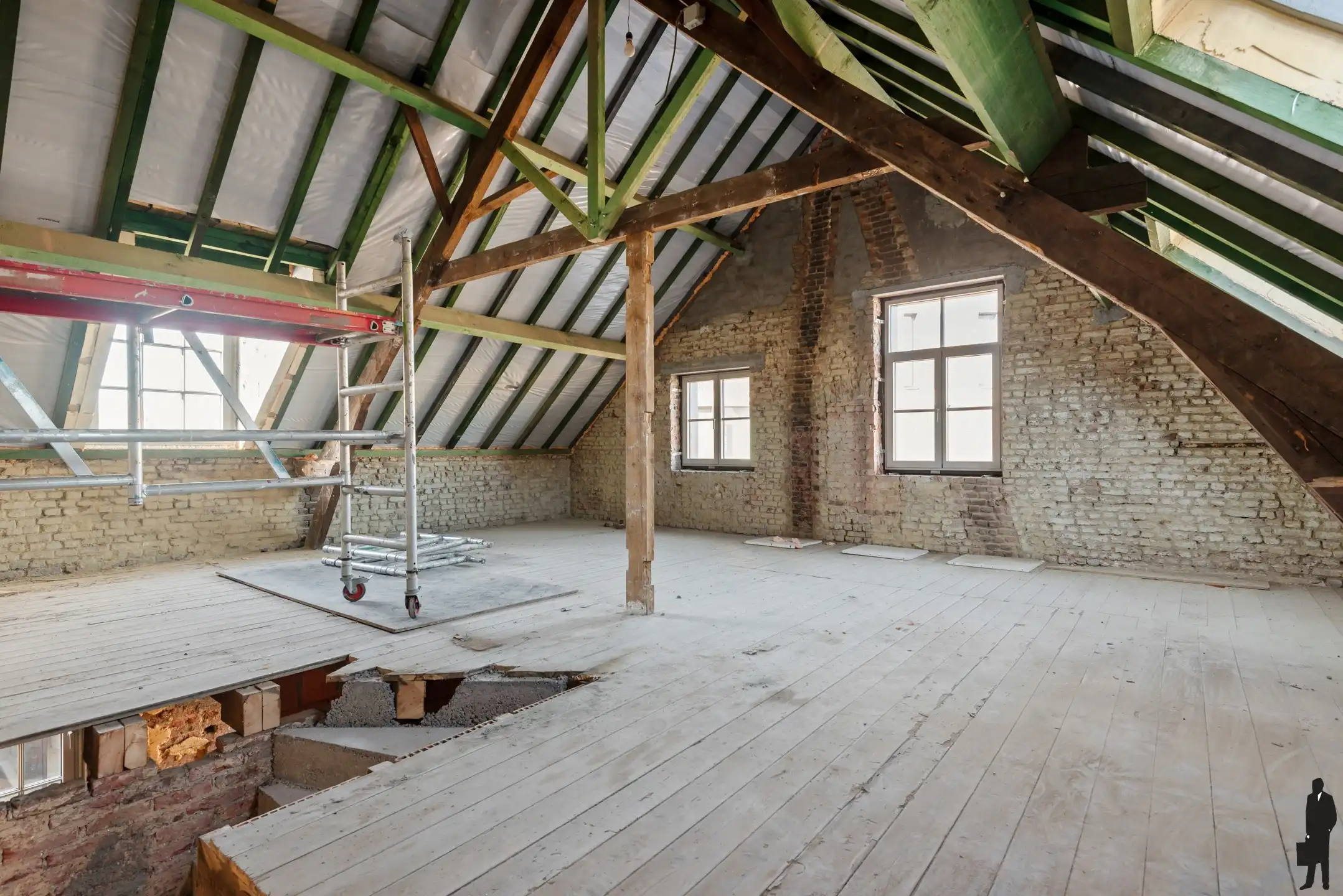 Af te werken gebouw in het centrum van Kontich-Kazerne foto 9