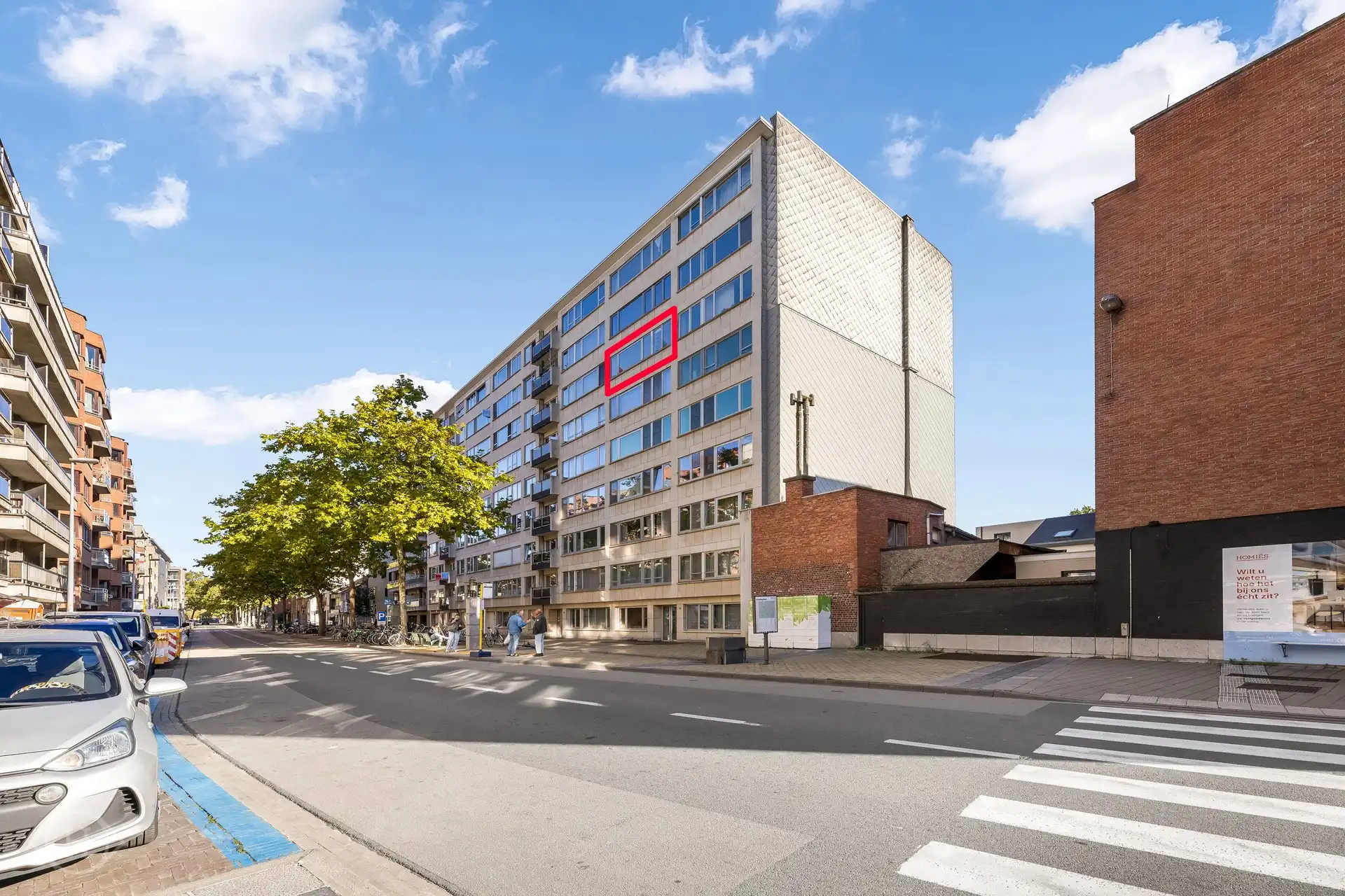 Ruim appartement met terras, parking en prachtig uitzicht foto 20