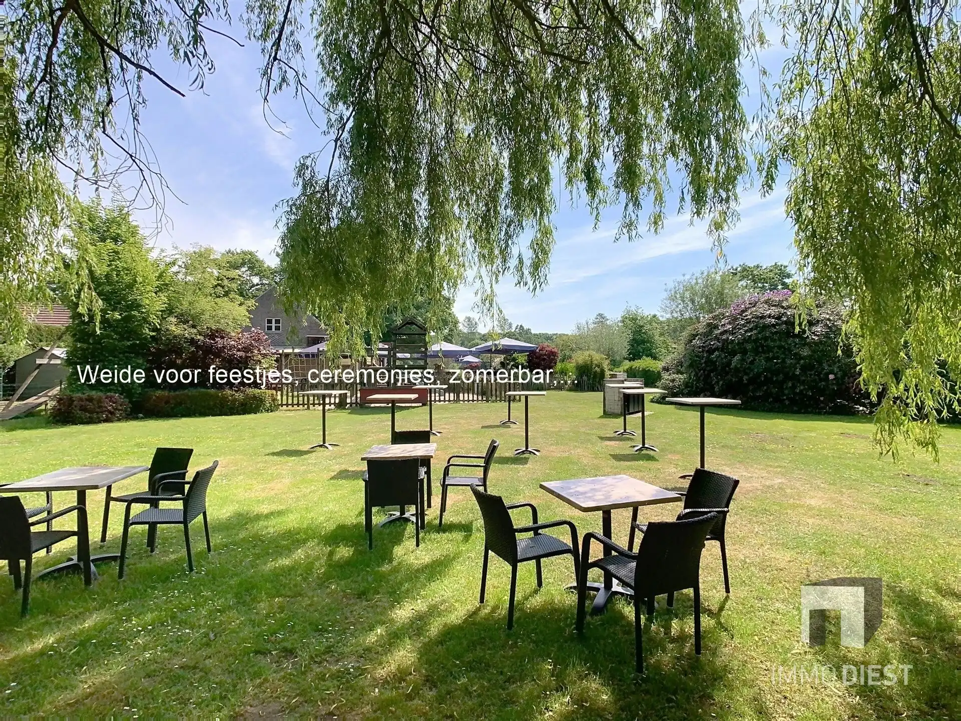 Brasserie - restaurant - feestzaal - privéwoonst foto 10