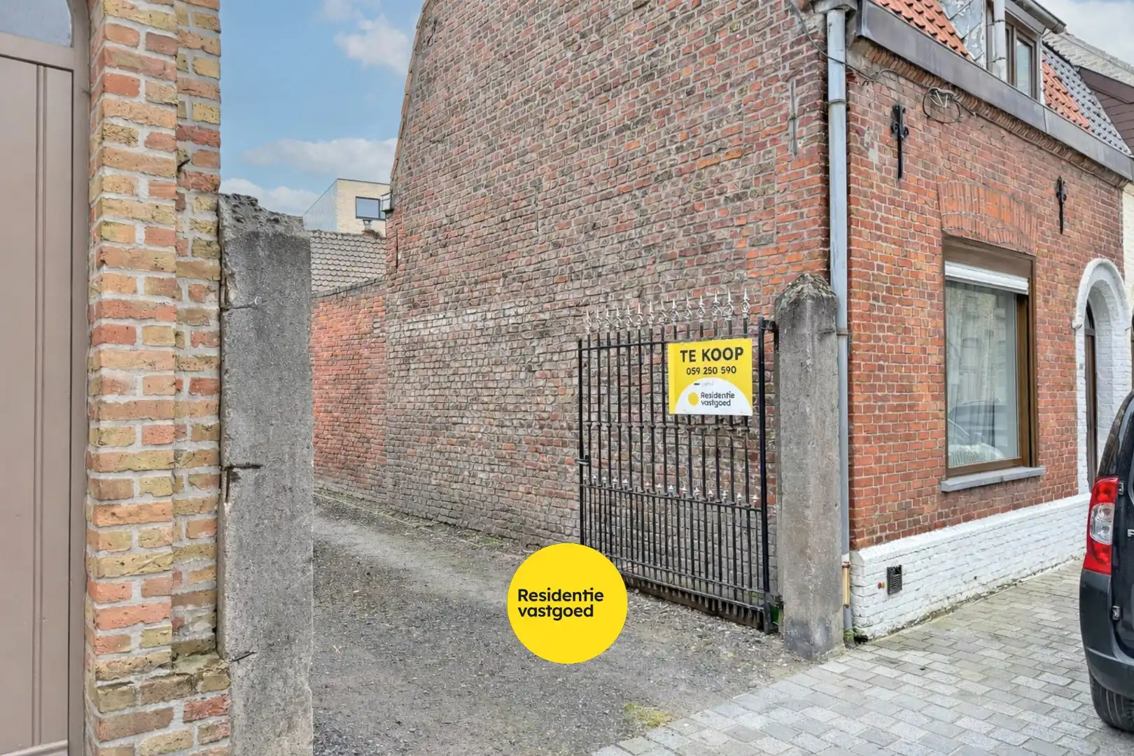 Afgesloten garage in centrum Diksmuide! foto 2