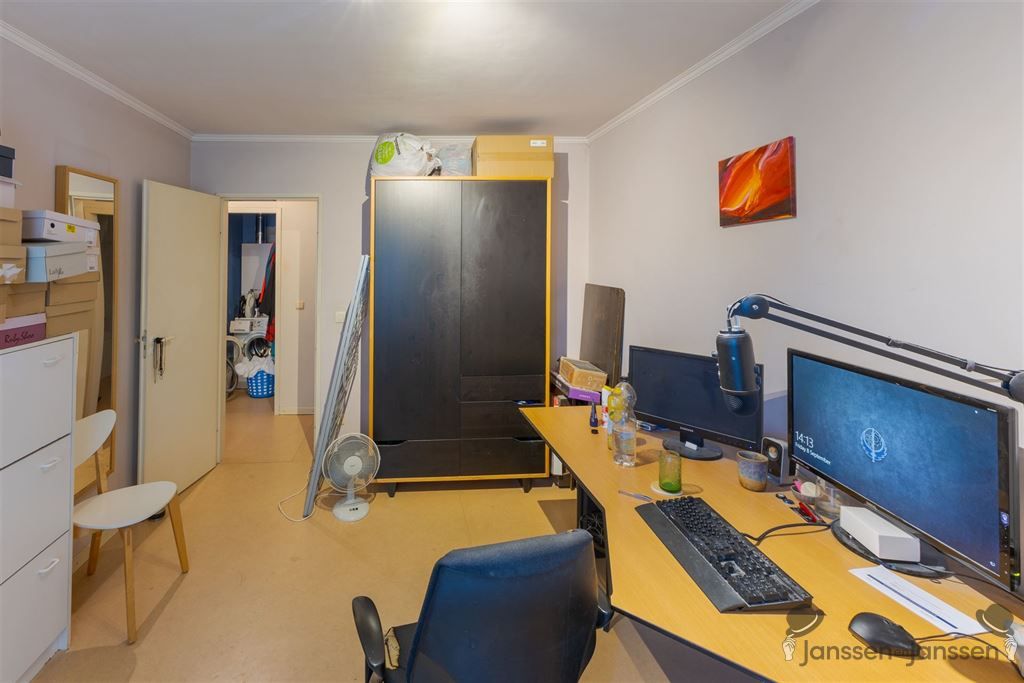 2 slpk appartement met overdekte staanplaats foto 11