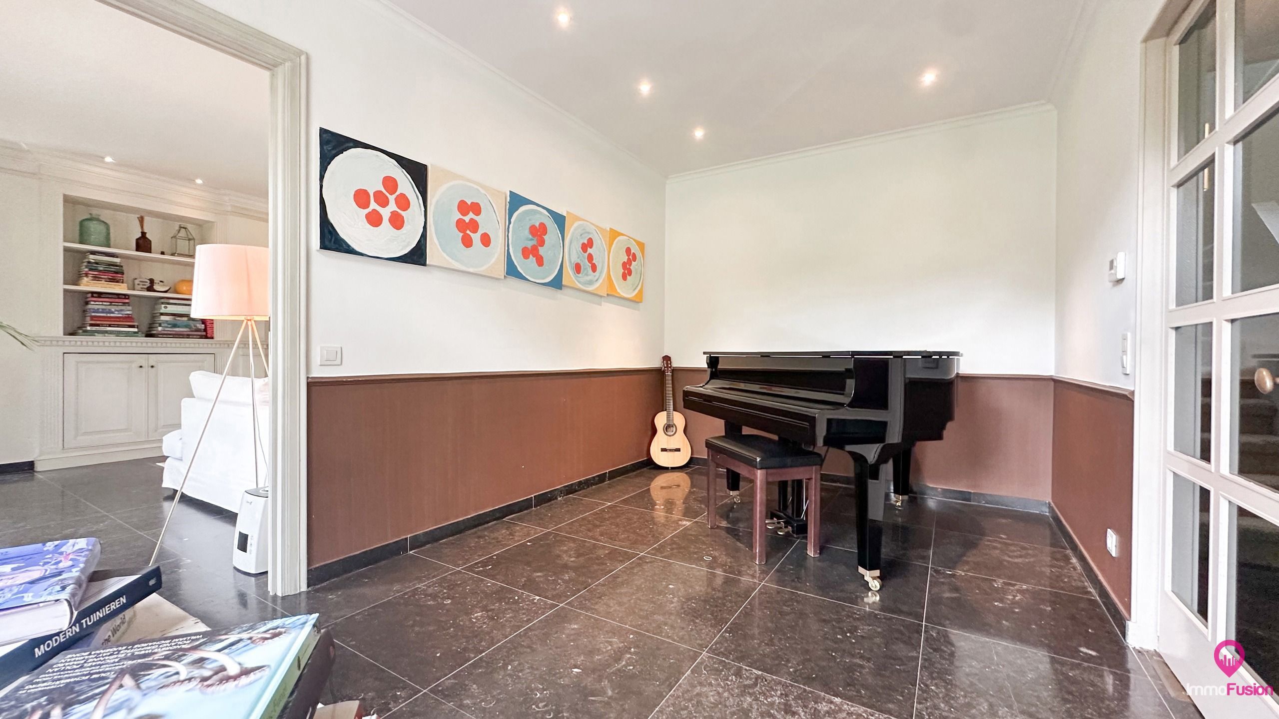 Uitzonderlijk gelegen villa met 5 slpks + zwembad op 1,97ha! foto 11