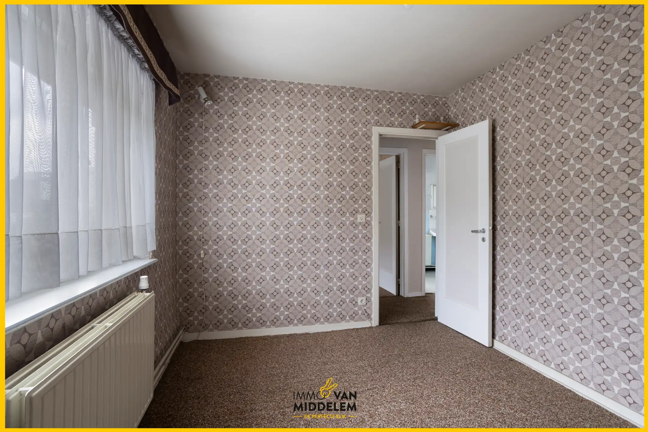 DEELS TE RENOVEREN WONING MET 3 SLPK, GARAGE EN TUIN foto 11