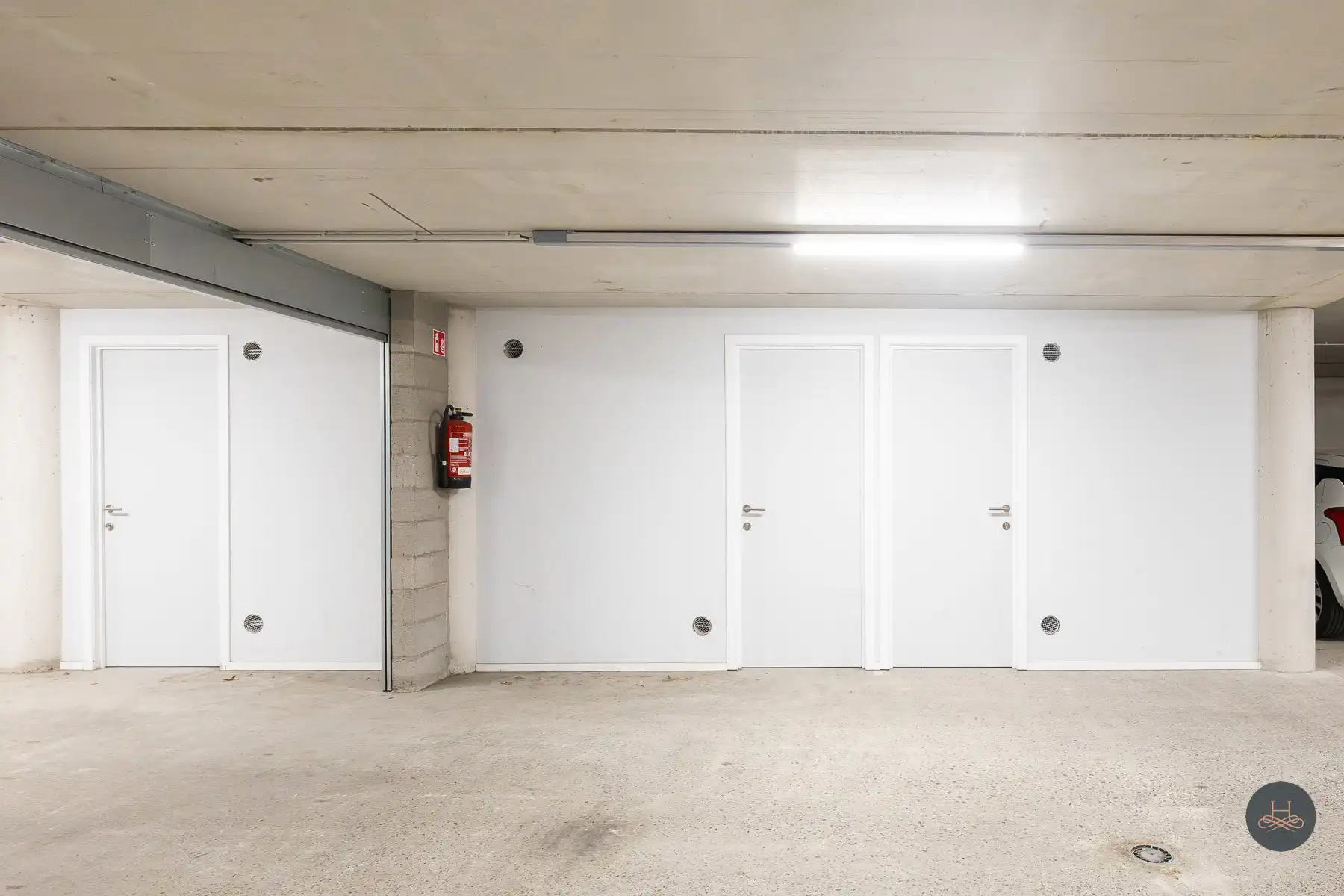 Ruime ondergrondse berging op toplocatie in Begijnendijk foto 4