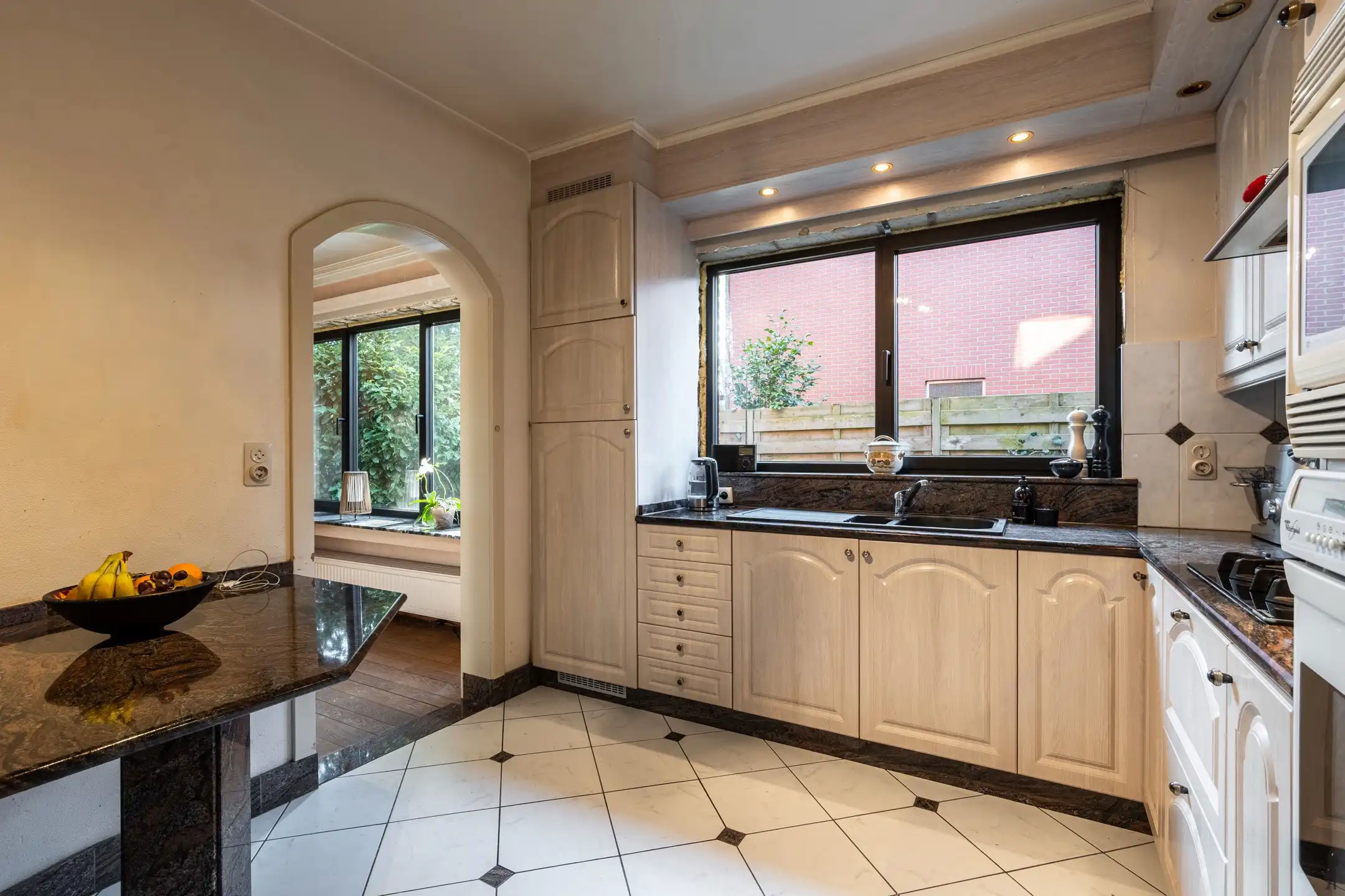 Karaktervolle 70’s villa op 910 m² met 4 slpk in Schilde! foto 10