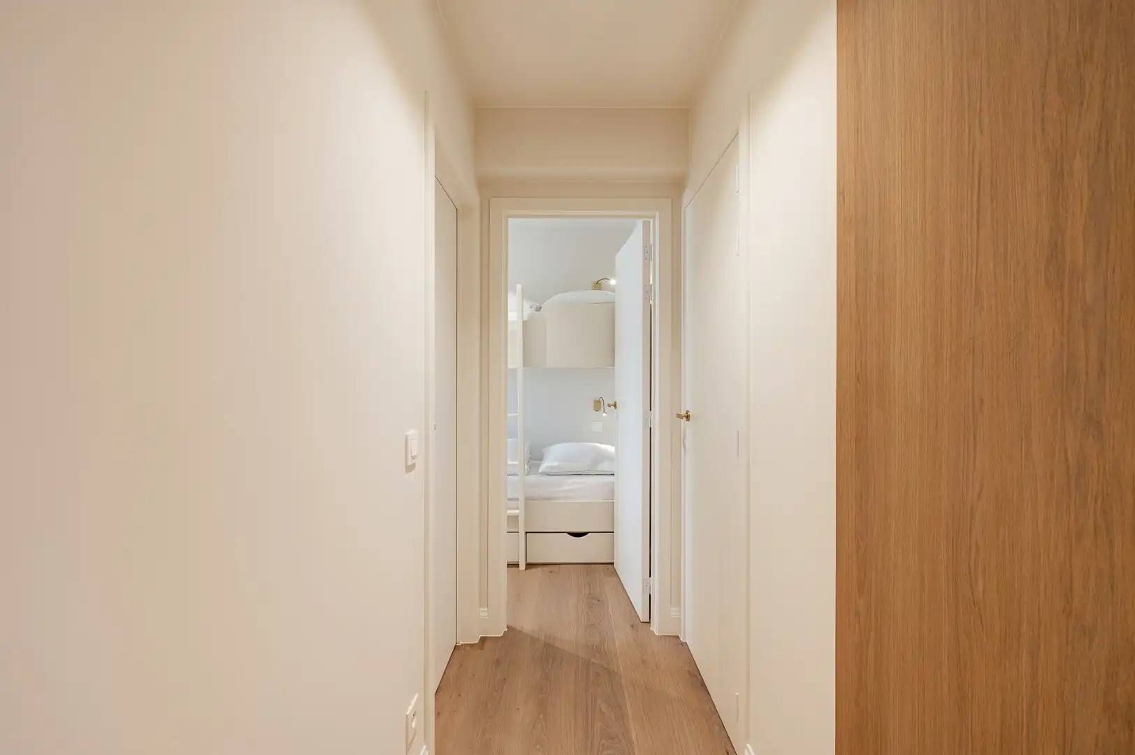 Res. Orfeo – Ruim en volledig gerenoveerd appartement met 3 slaapkamers foto 21