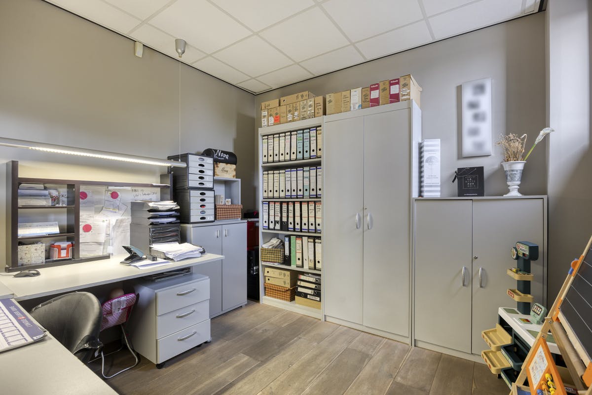 Handelspand met woonst te koop in Lanaken foto 22