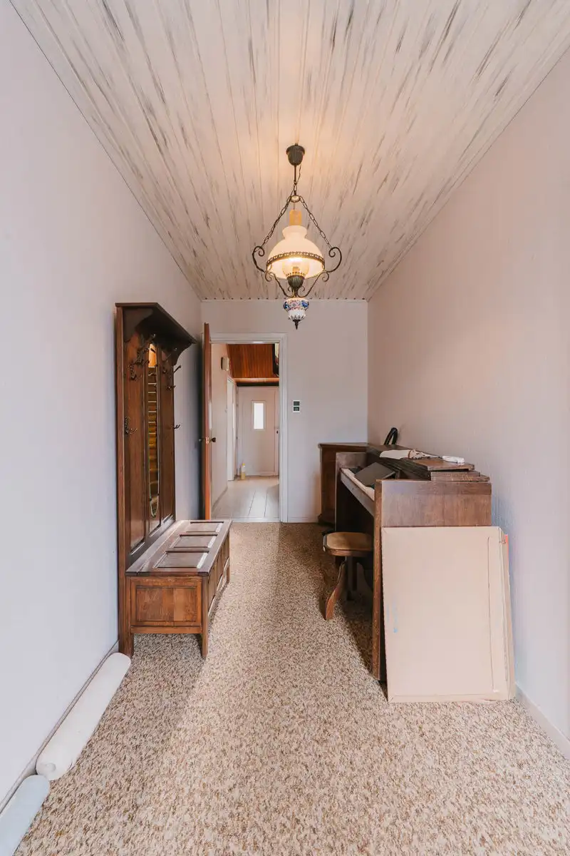 Karaktervolle woning met veel potentieel op toplocatie foto 2