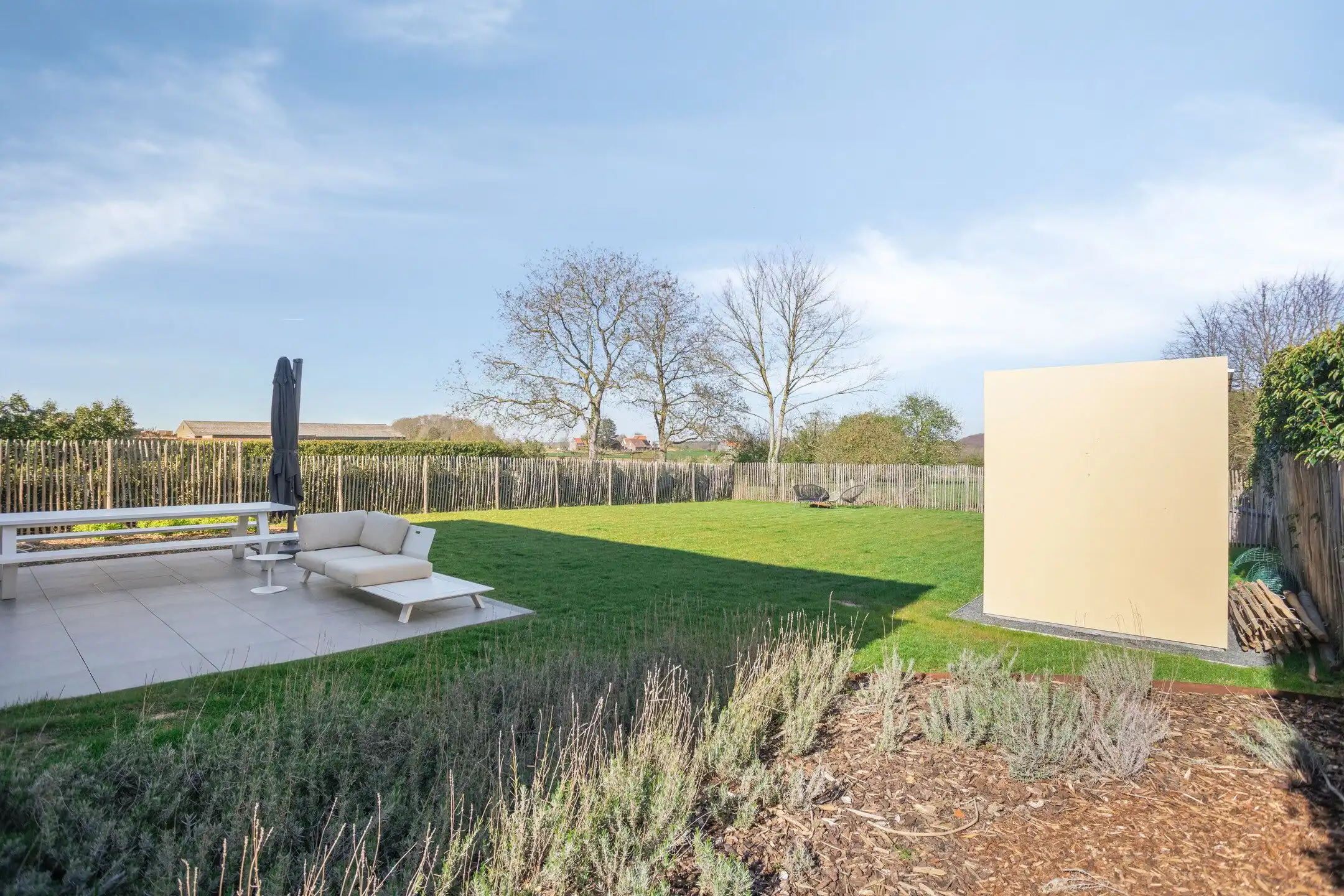 Stijlvolle villa: Landelijk wonen met open vergezichten foto 26