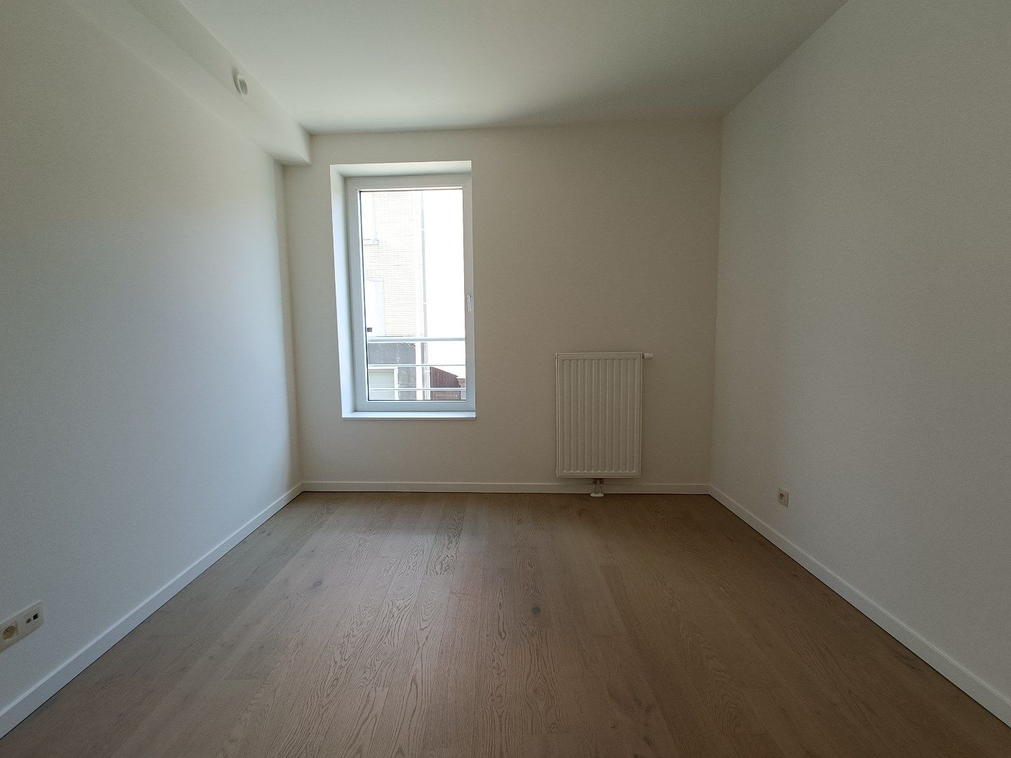Instapklaar BEN-appartement met mooi terras en autostaanplaats foto 11