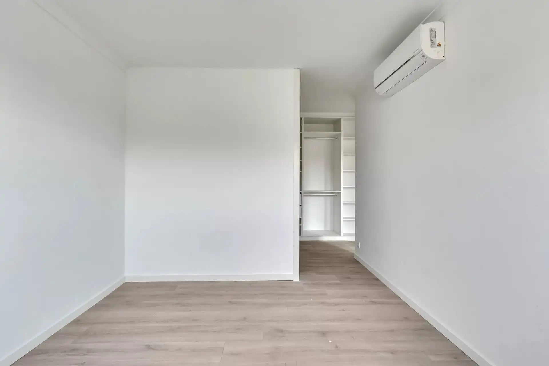 Energiezuinig appartement met terras, garage en 2 autostaanplaatsen foto 7