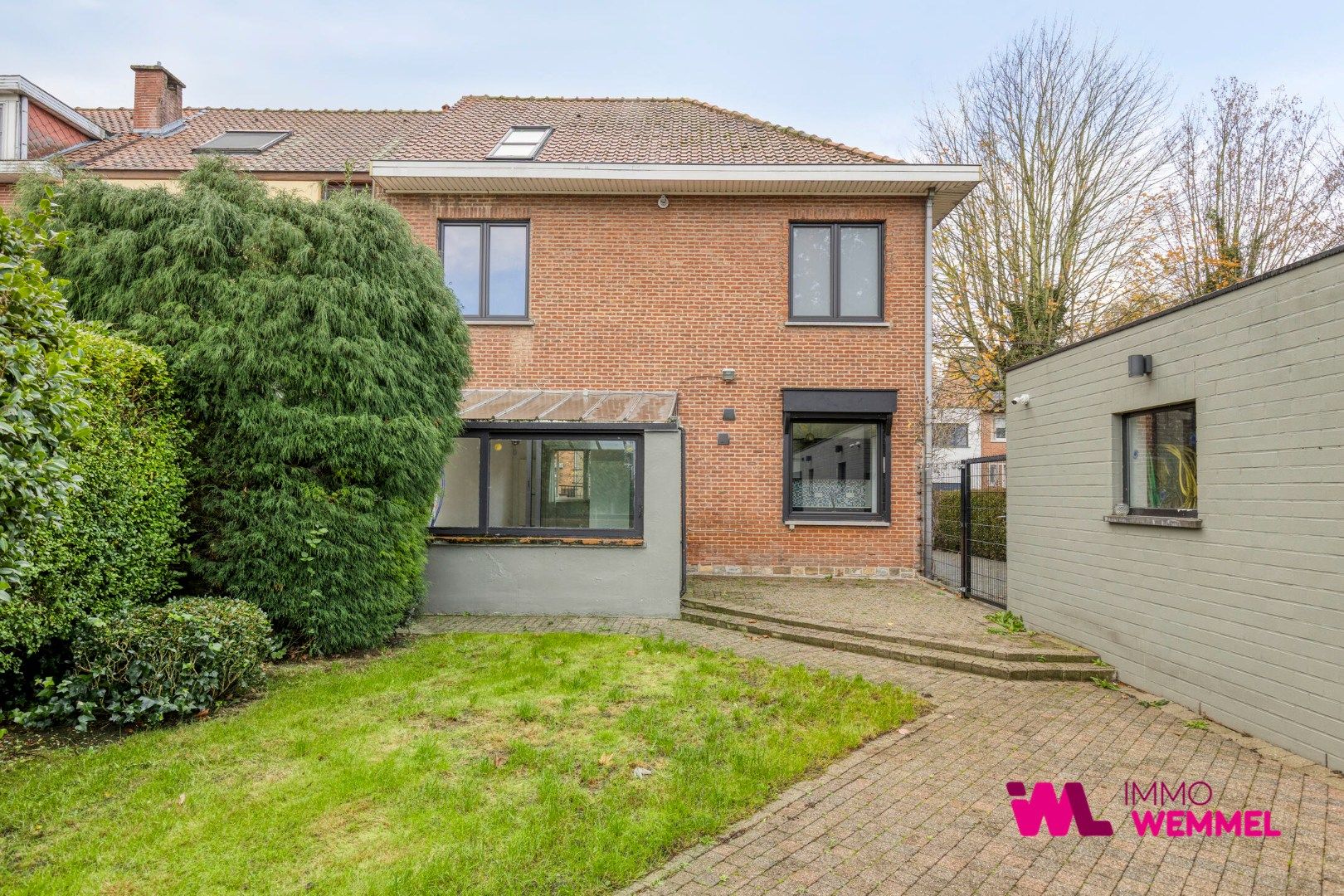 Instapklare gekoppelde woning in het centrum van Wemmel  foto 23